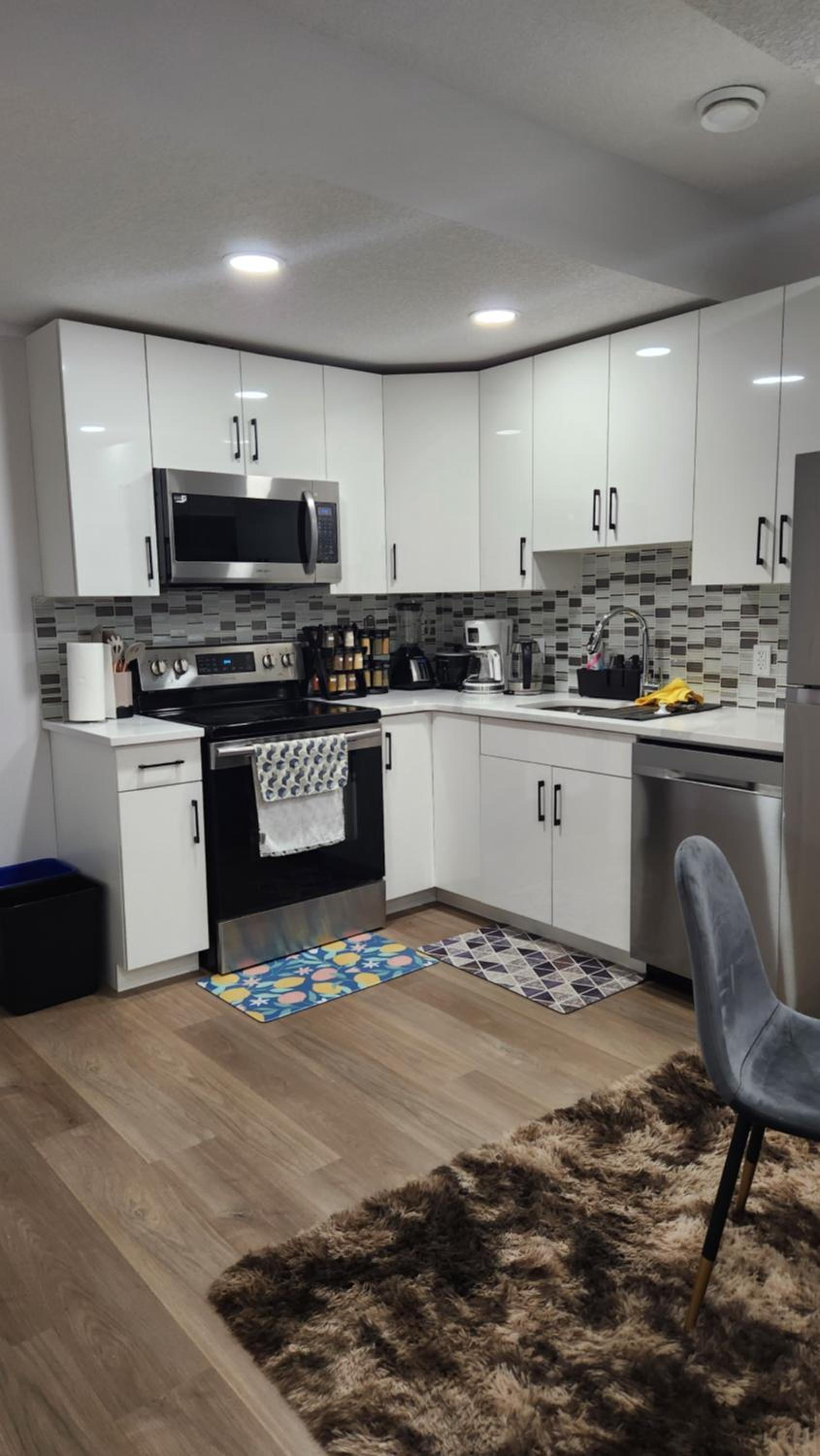 Modern 2 Bedroom Basement Suite at West Edmonton