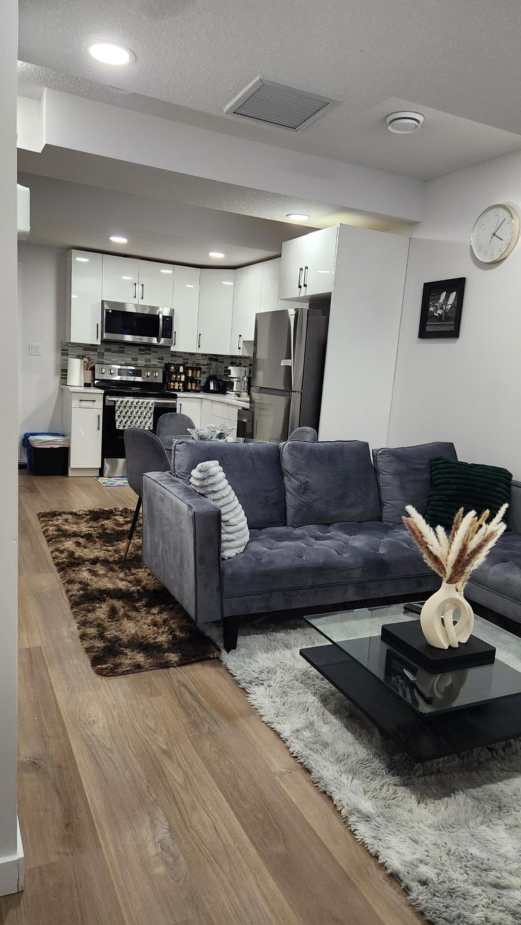 Modern 2 Bedroom Basement Suite at West Edmonton