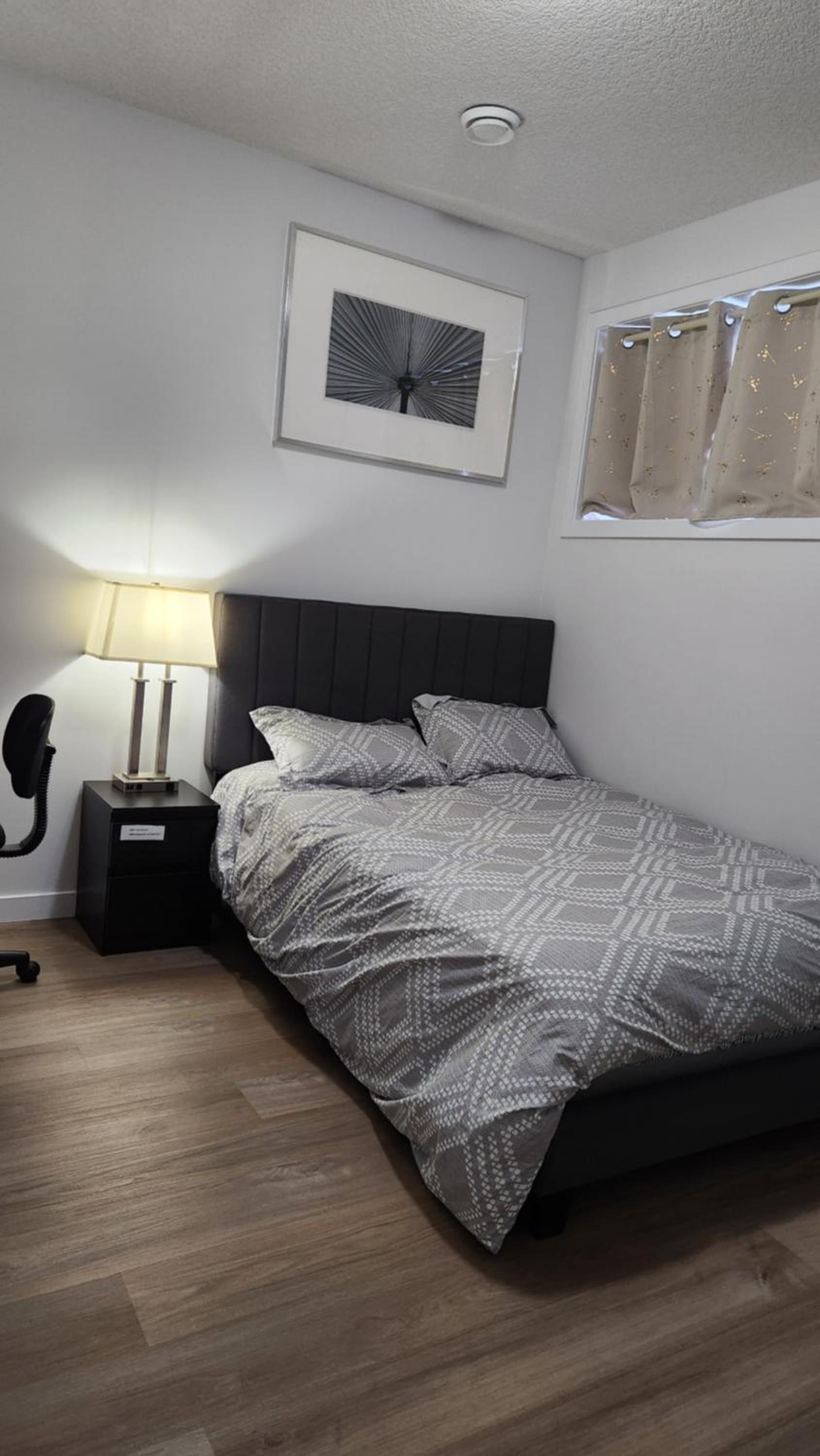 Modern 2 Bedroom Basement Suite at West Edmonton