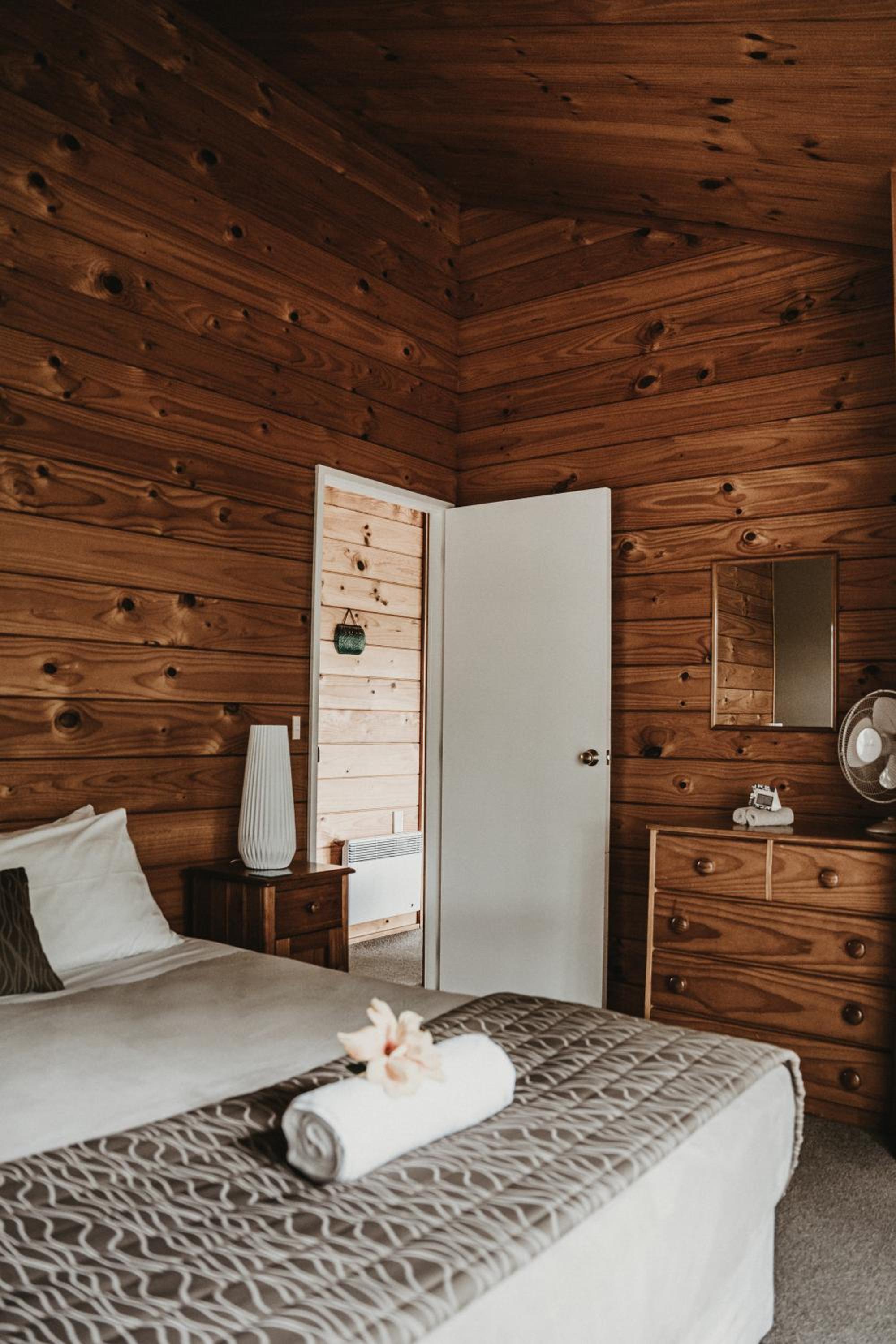 Tatahi Lodge Beach Resort