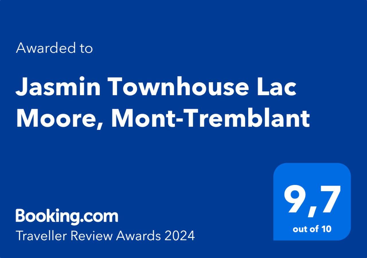 Modern 3-en-suite Bedroom Townhouse with 1 Sofa Bed and Terrace in Mont-Tremblant