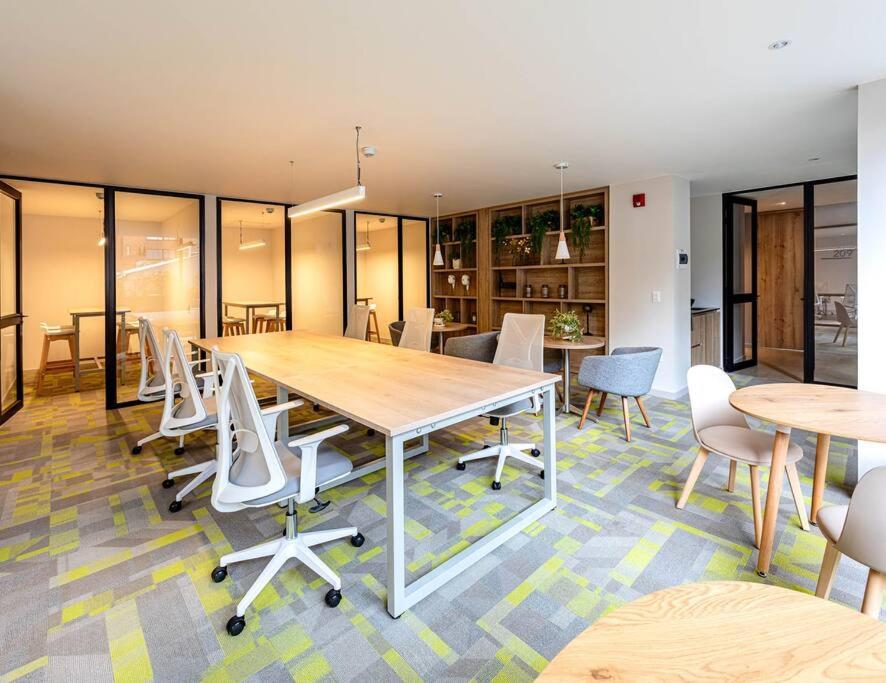 Amazing apartment with large coworking area in The Best location in Bogota