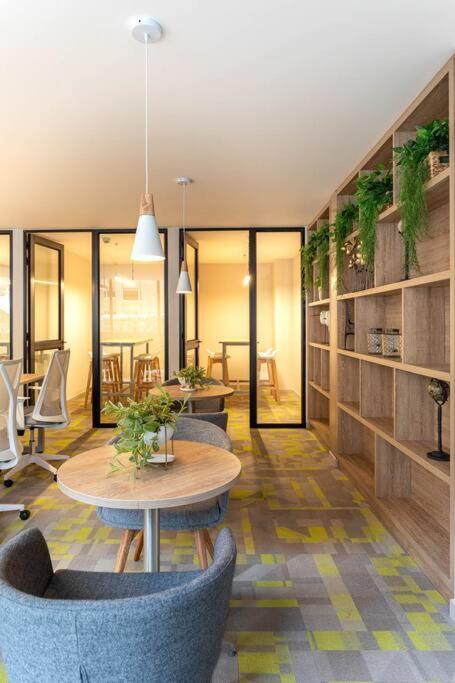 Amazing apartment with large coworking area in The Best location in Bogota