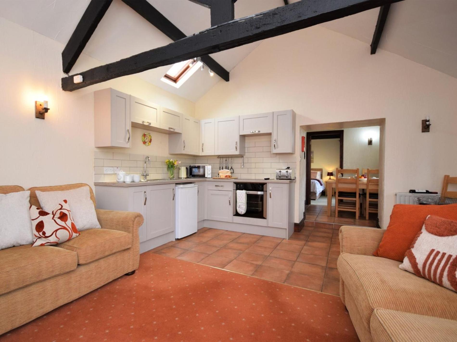 2 Bed in Bideford oc-infob view 4