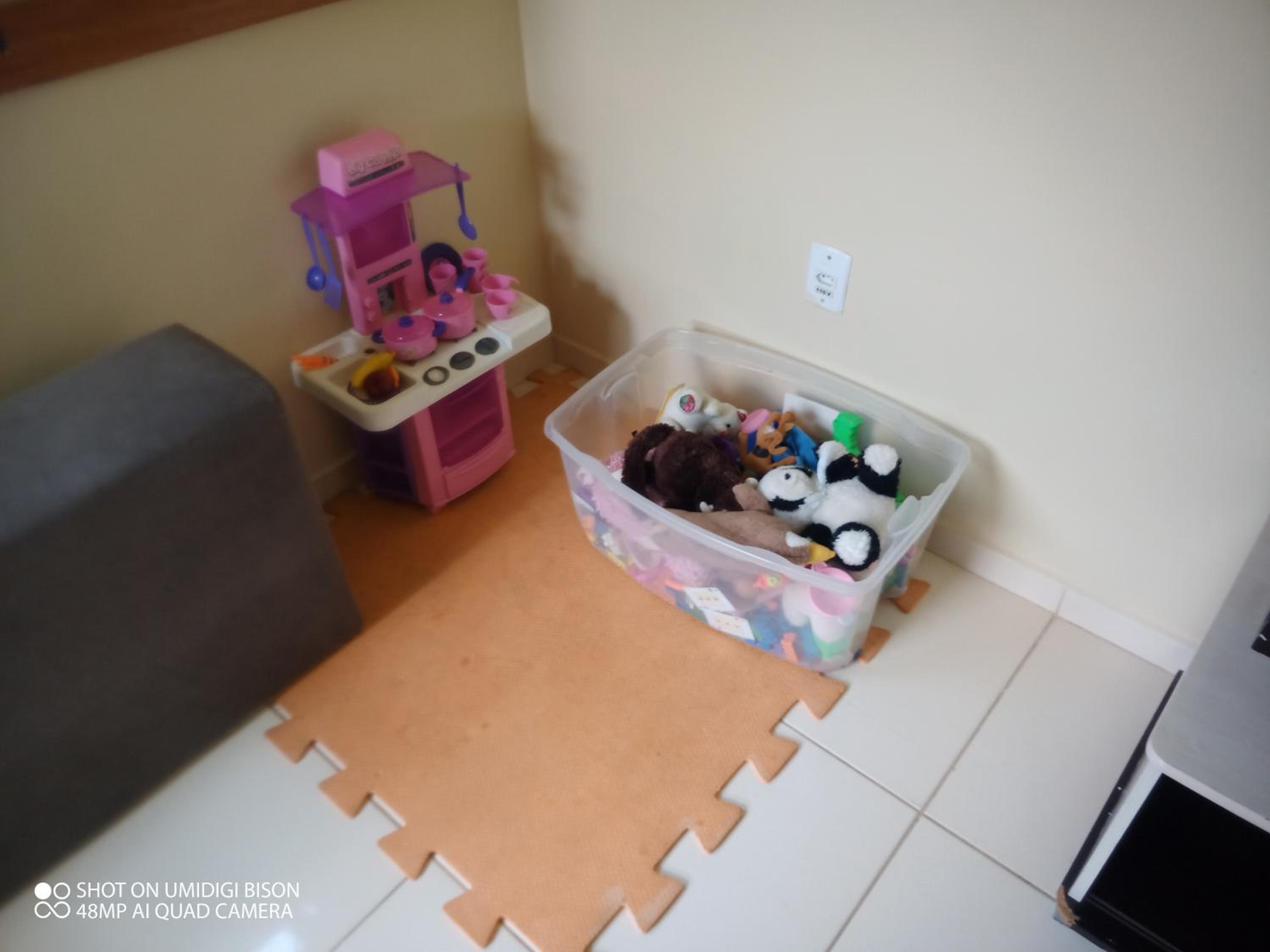 Casa com piscina , churrasqueira, Wi-Fi, em rua de Areia à 1km da praia, bairro sussegado, proíbido uso de som extremamente alto ideal para descansar
