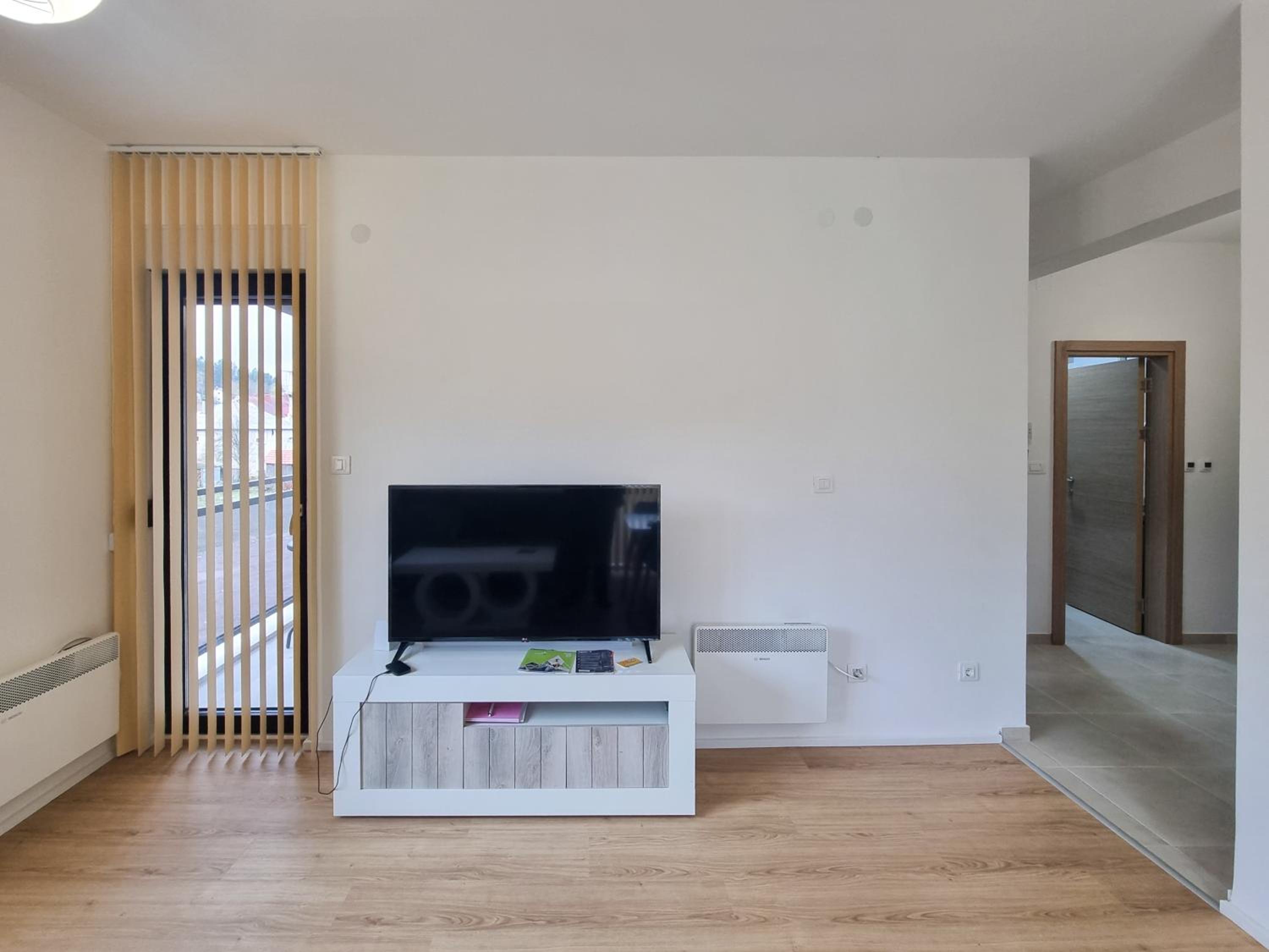 Avon EuroZox Apartment view 5