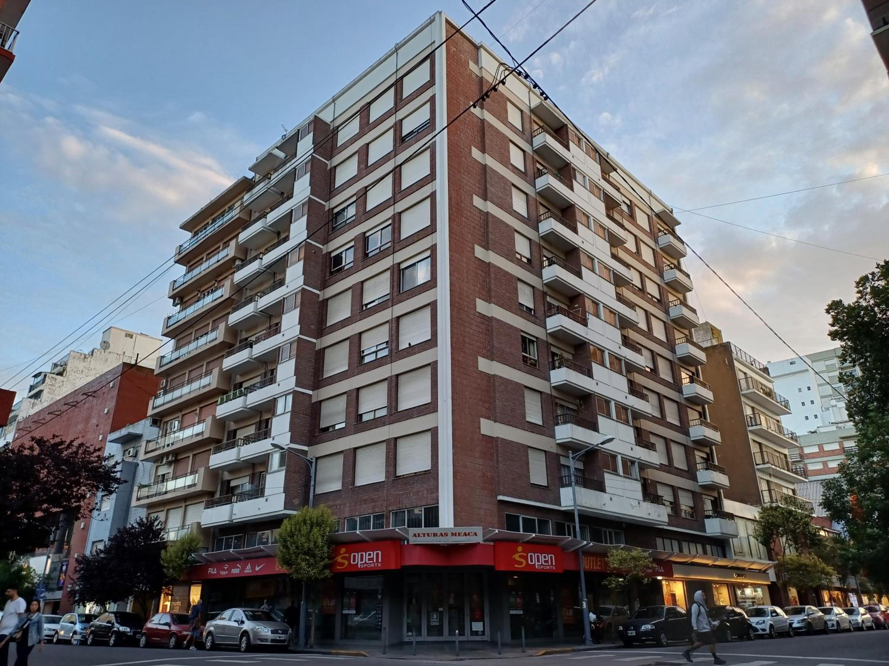 2 Ambientes Zona shopping Los Gallegos