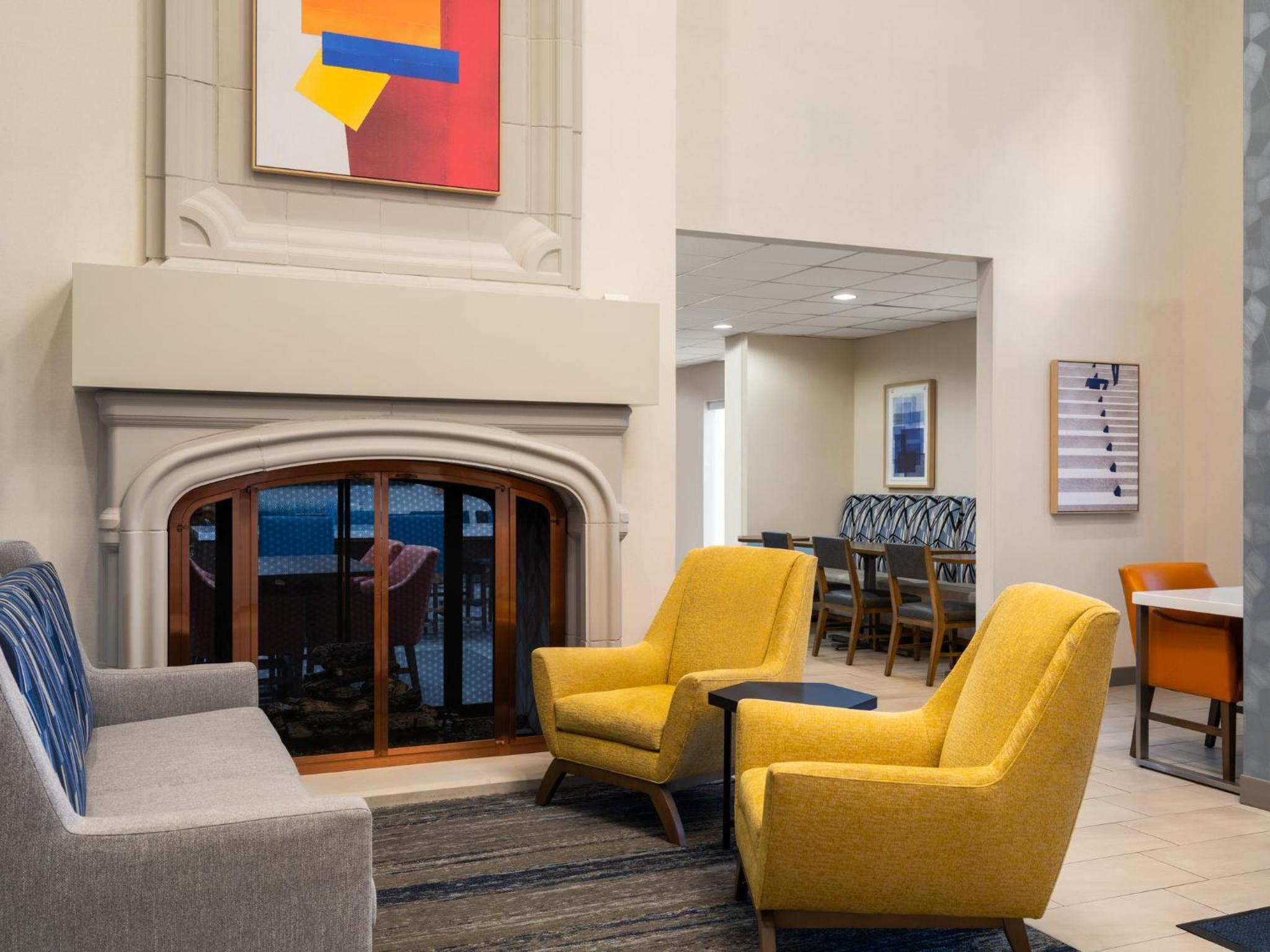 Holiday Inn Express Meadville (I-79 Exit 147a) by IHG view 4