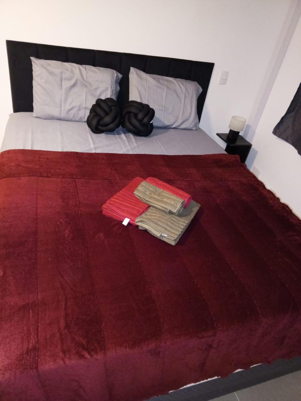 Apartamento Centro/Lapa-RJ Rua Sen. Dantas n.°80