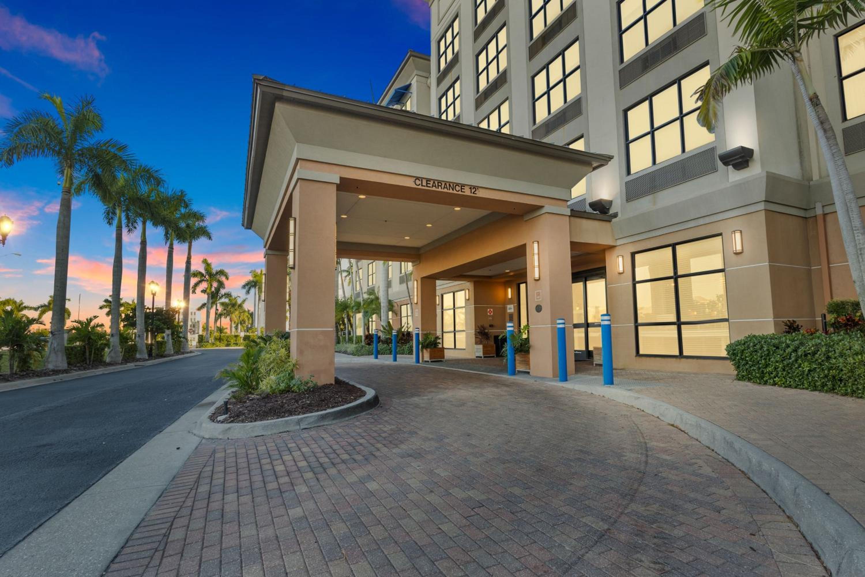 Punta Gorda Vacations - Four Points by Sheraton Punta Gorda Harborside - Property Image 63