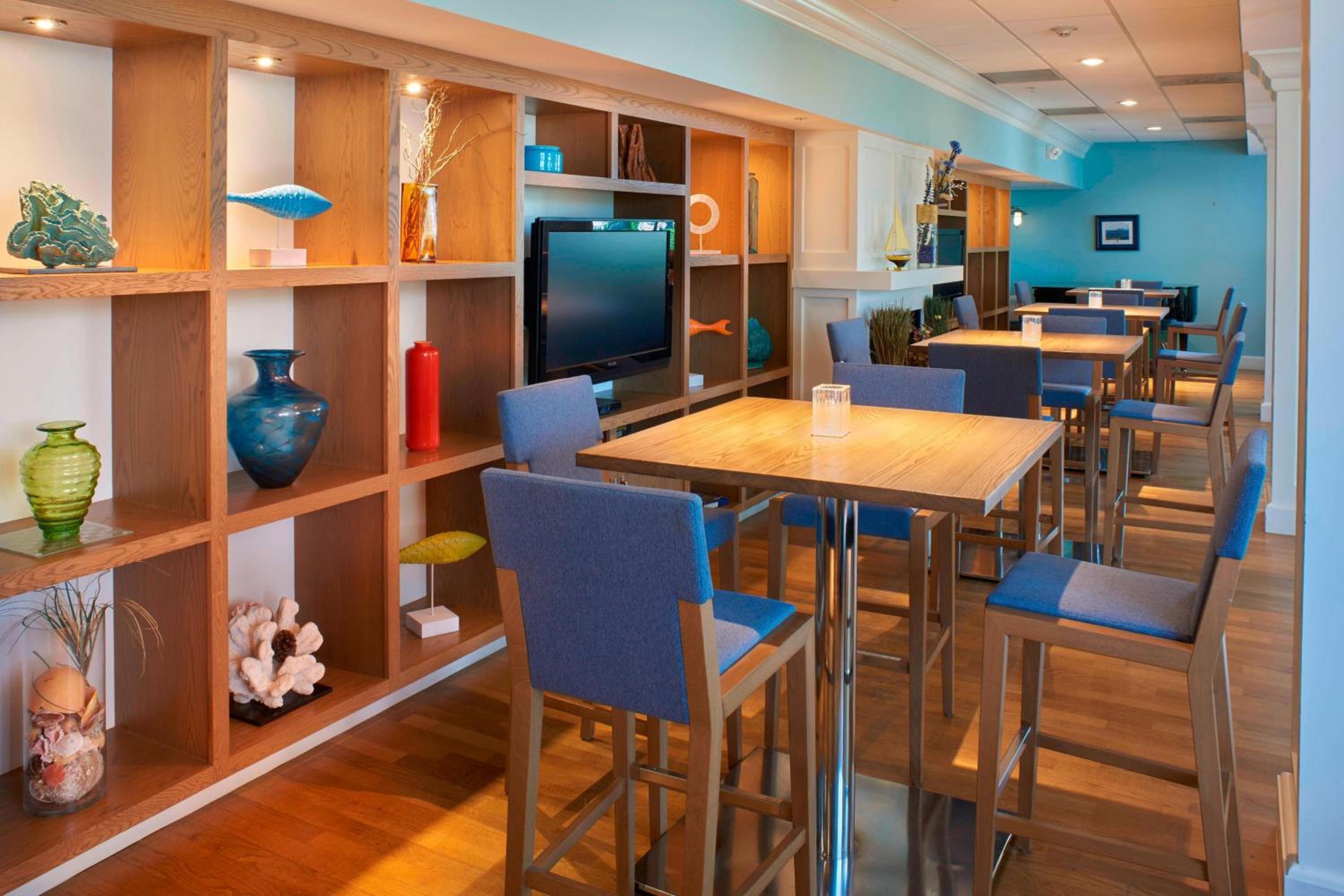Punta Gorda Vacations - Four Points by Sheraton Punta Gorda Harborside - Property Image 2