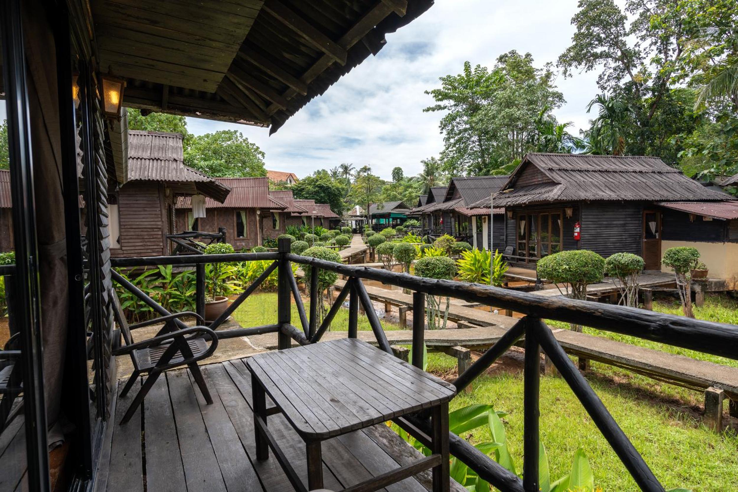 Mook Lanta Eco Resort