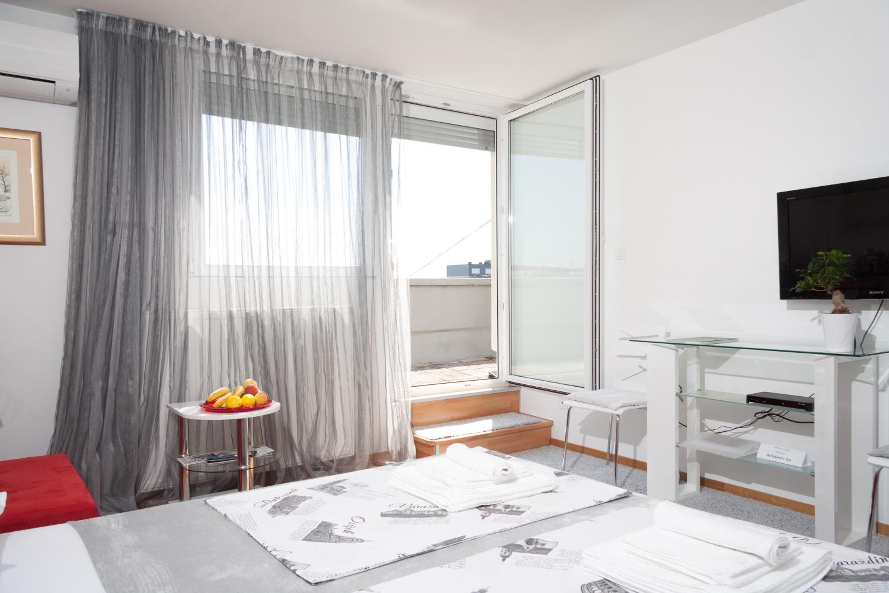 Amanda Apartment view 2