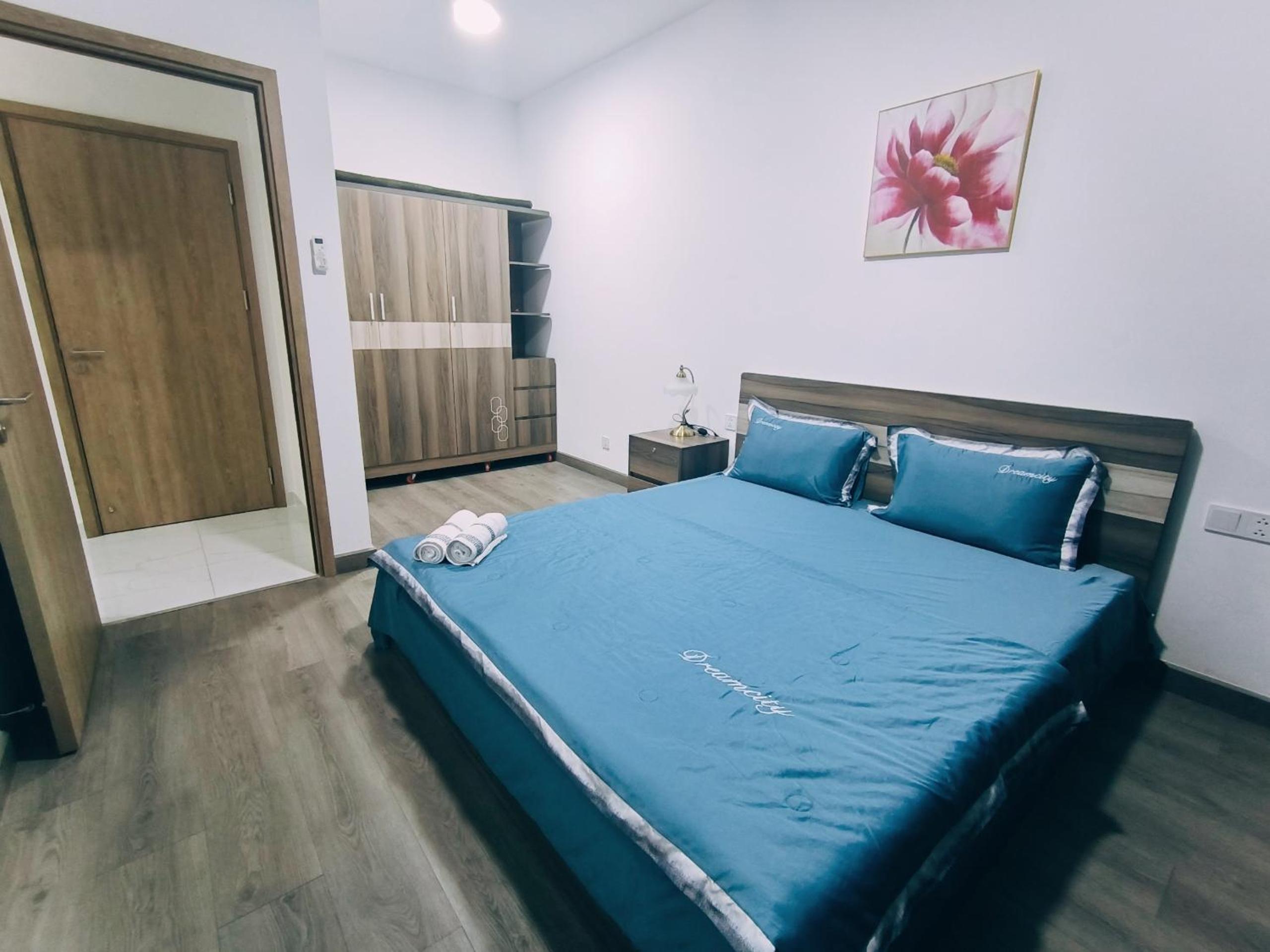 M+ Diamond 3 bedrooms, pool, aircon, water heater.
