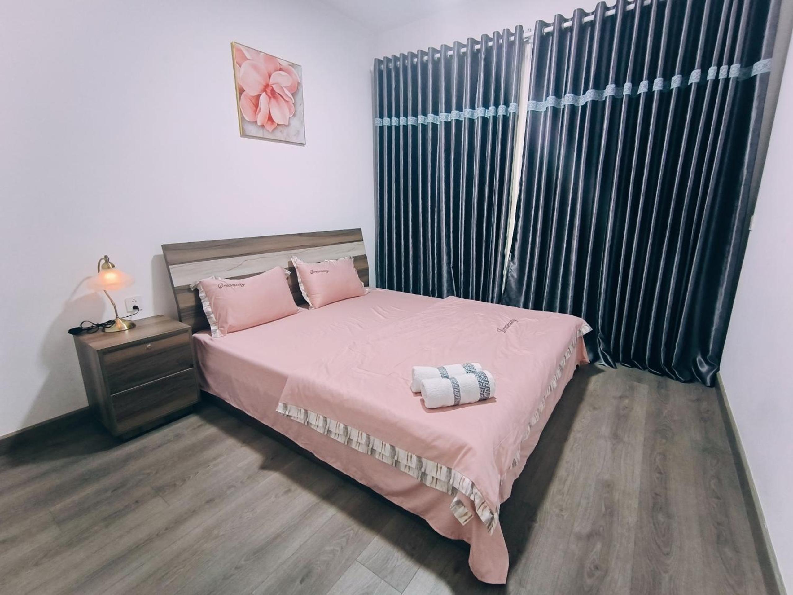 M+ Diamond 3 bedrooms, pool, aircon, water heater.