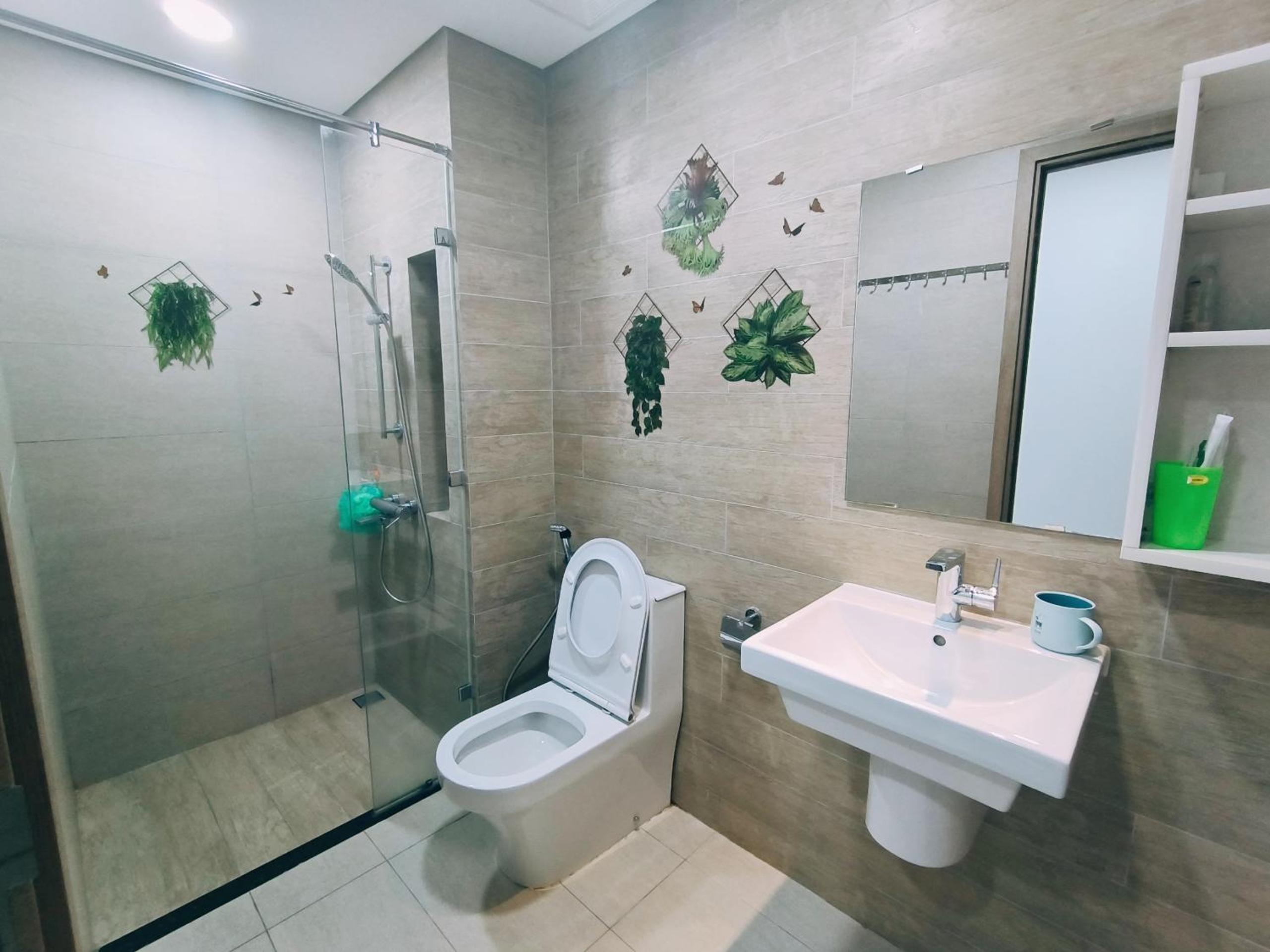 M+ Diamond 3 bedrooms, pool, aircon, water heater.