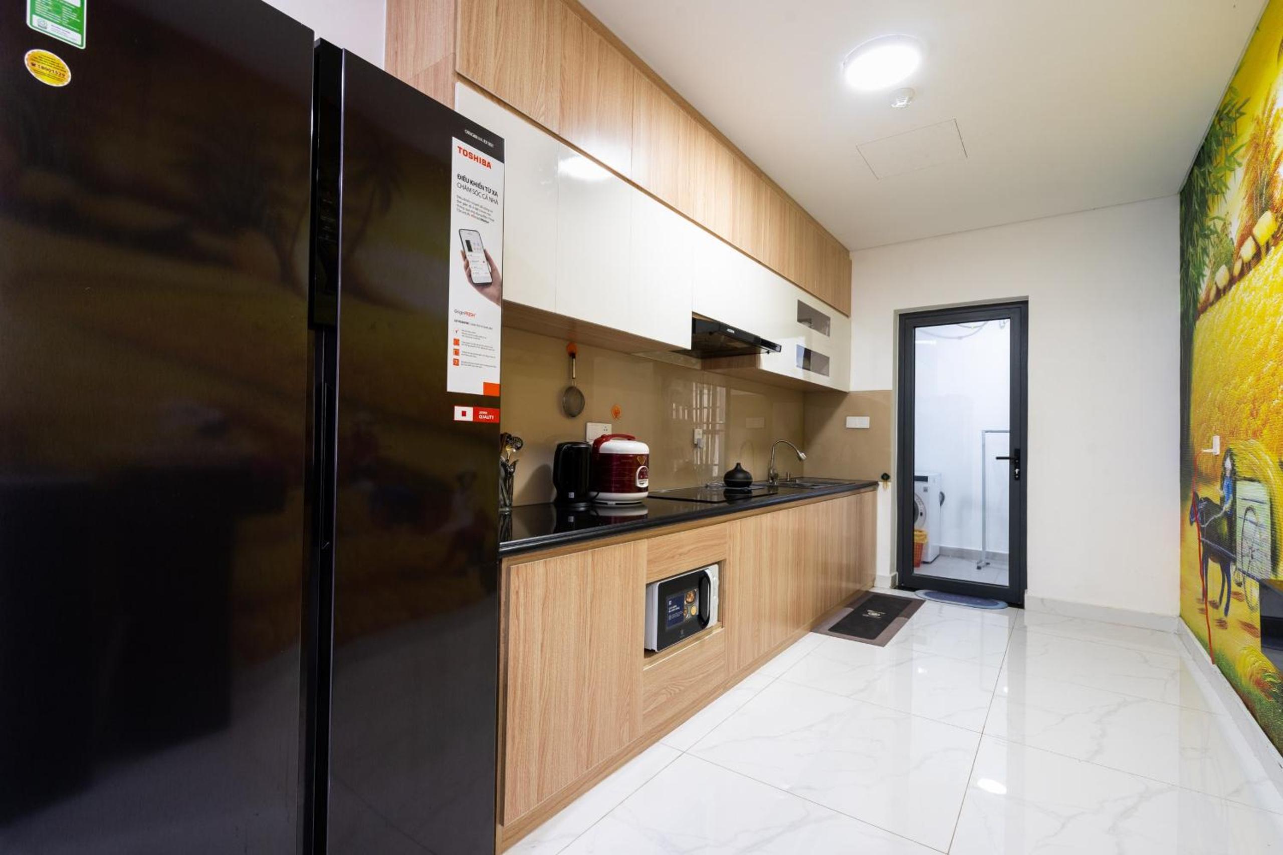M+ Diamond 3 bedrooms, pool, aircon, water heater.