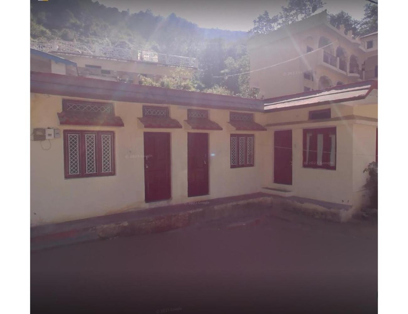 Kurmanchal Guest House, Phata
