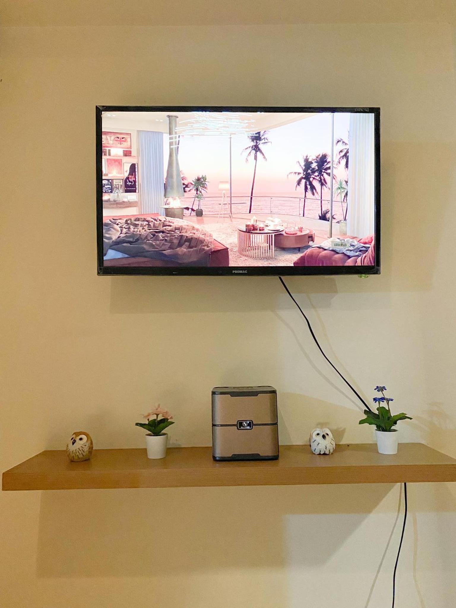 Lush Heaven Azure Staycation view 4