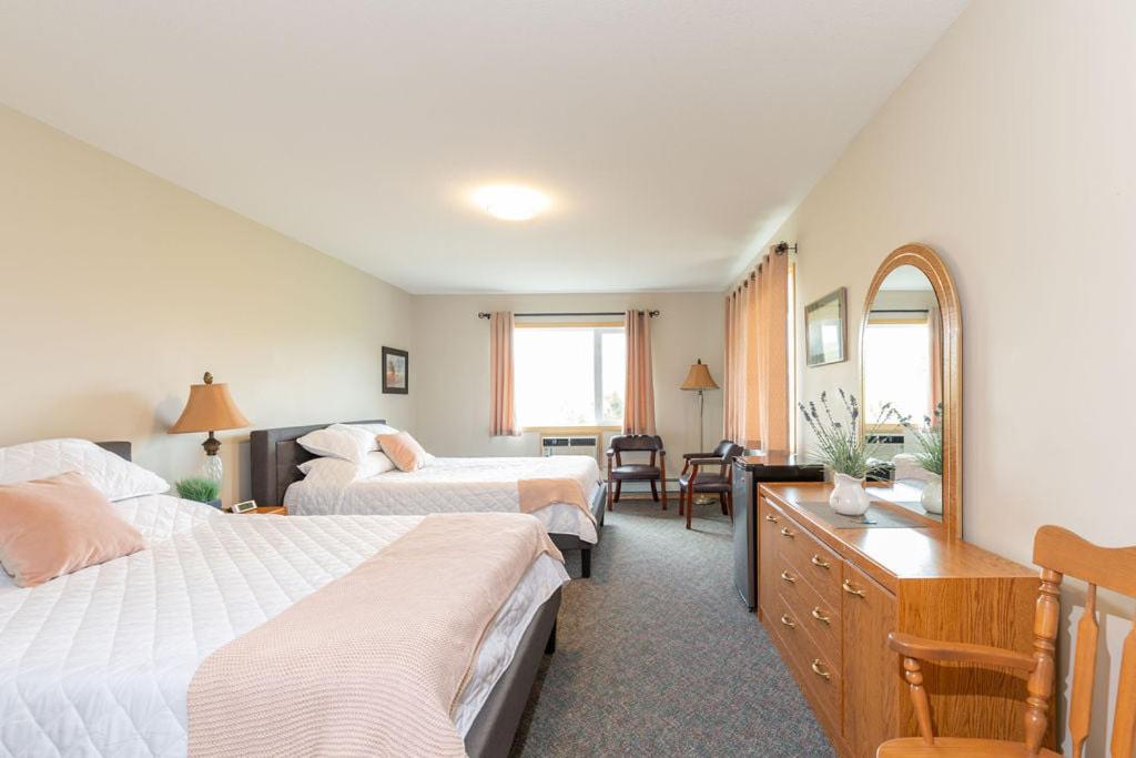 Waterton Country Villas