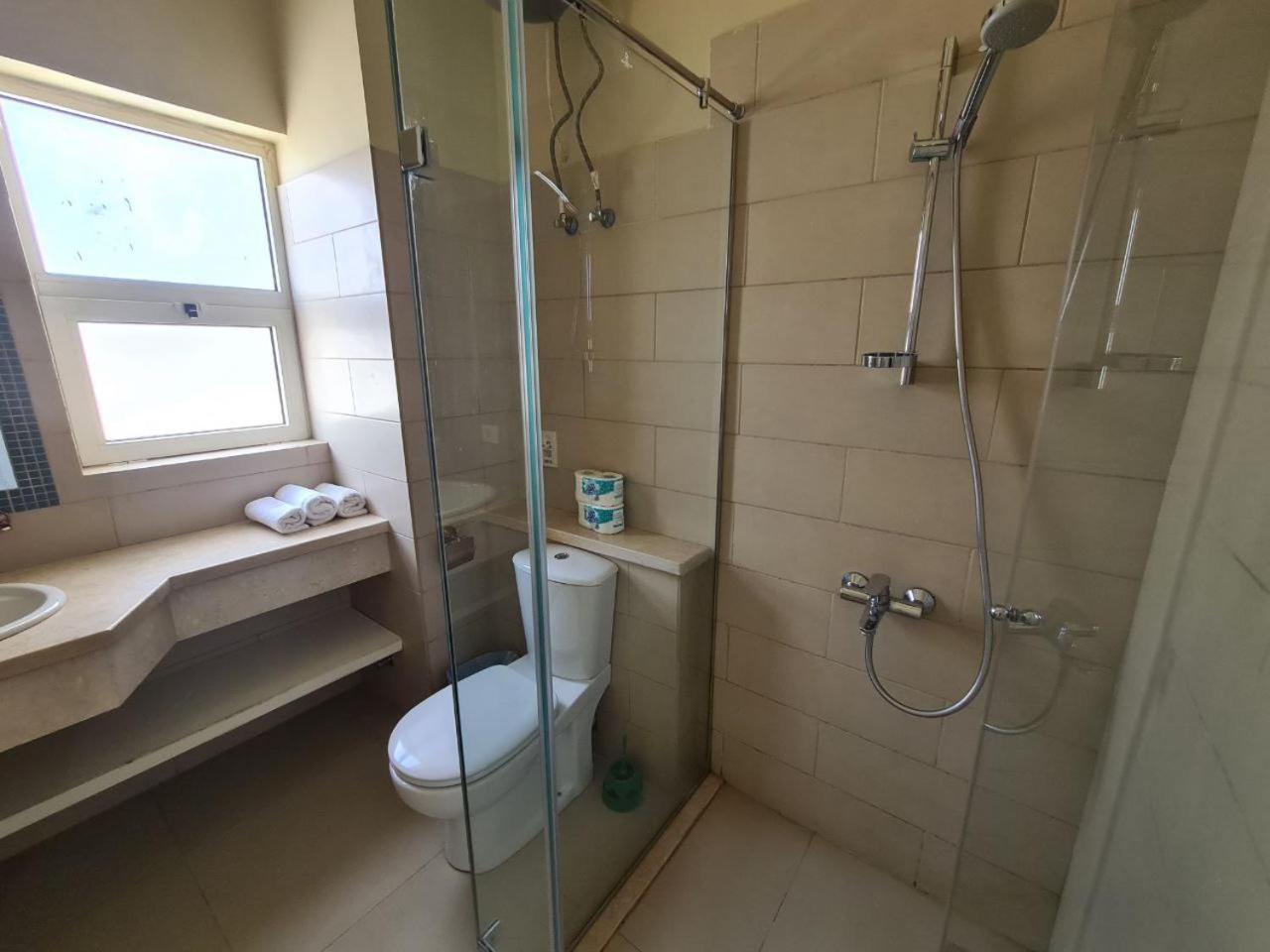 El Gouna Lagoon Paradise Penthouse - Private Room in shared penthouse-Ladies stay only view 5