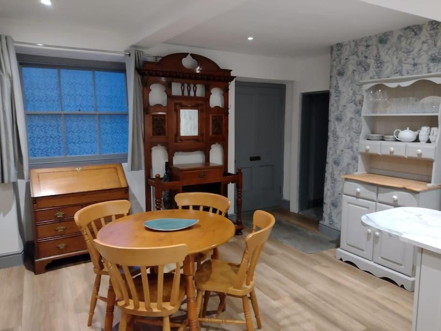 Lavender Cottage, Masham, Historic Listed, 2 bedrooms view 5