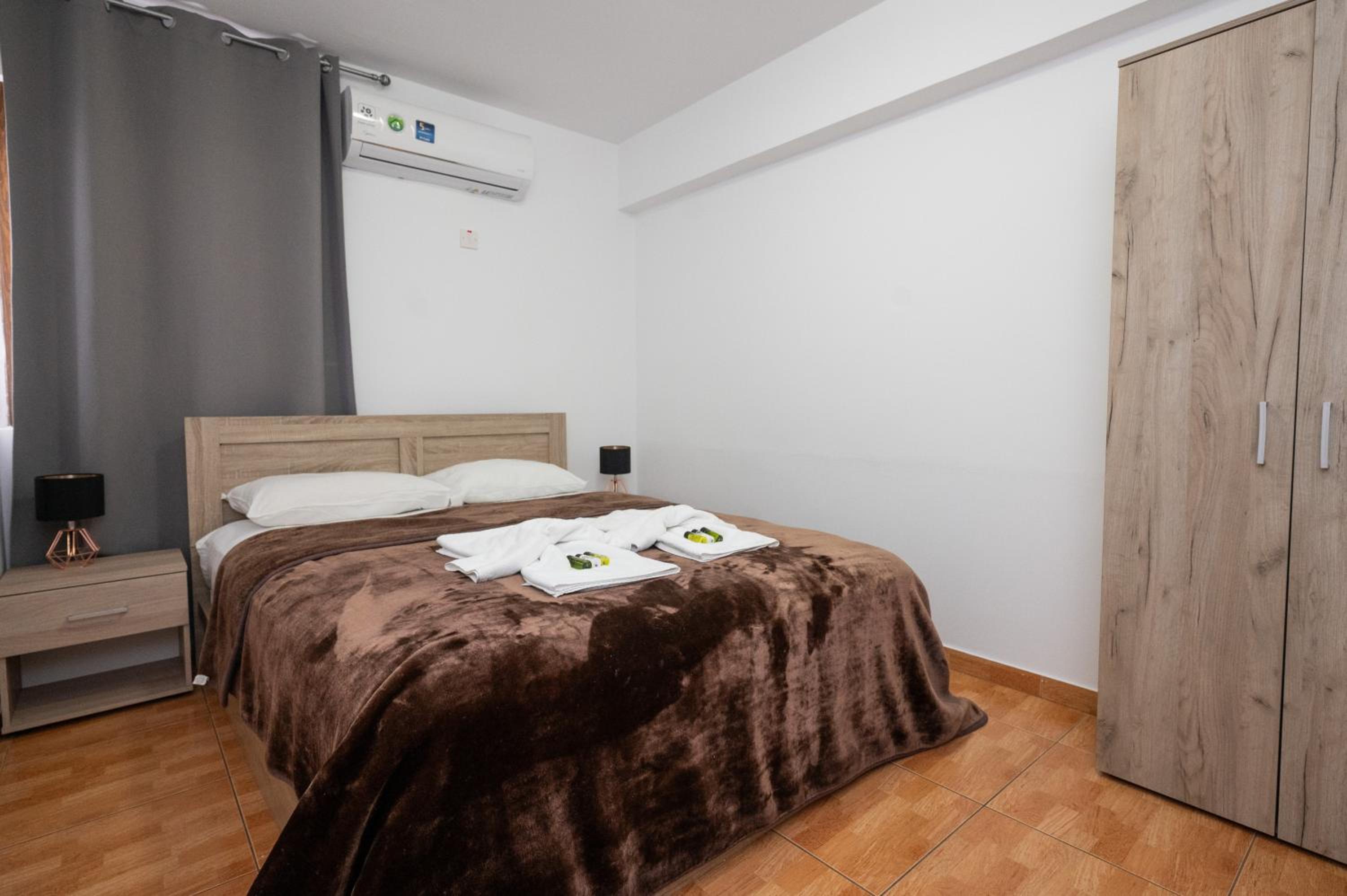 Napa Centrale Suites