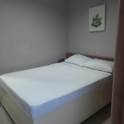 Lorraine Suites