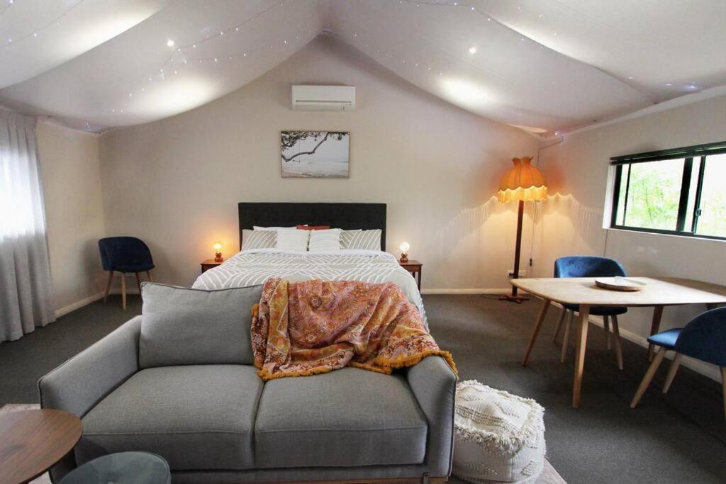 Dreamweaver Studio - town forest retreat