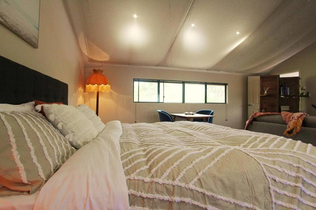 Dreamweaver Studio - town forest retreat