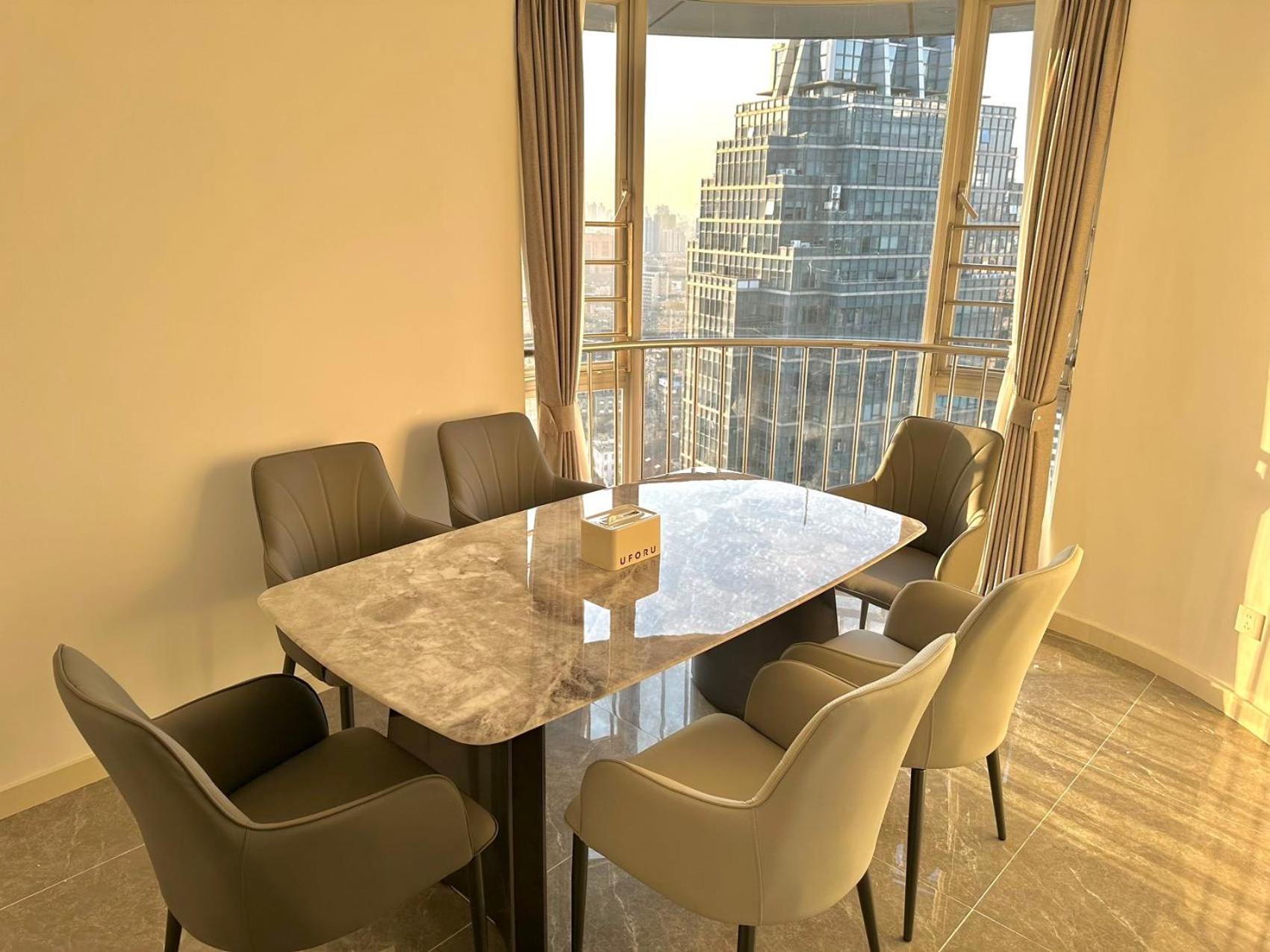 Shanghai Shining River Apartment -Near the Bund