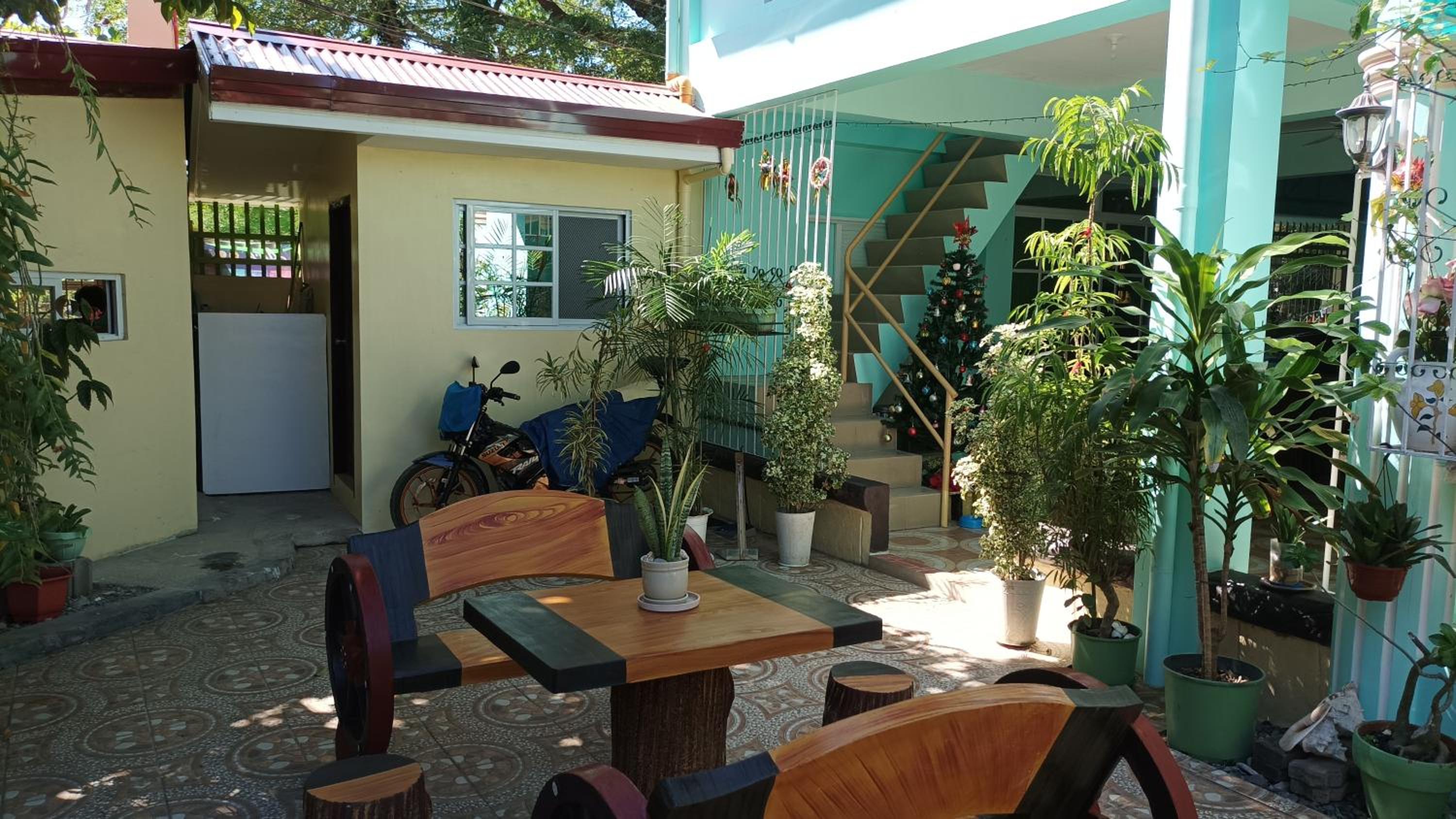 Village Guest House, Hundred Islands view 5