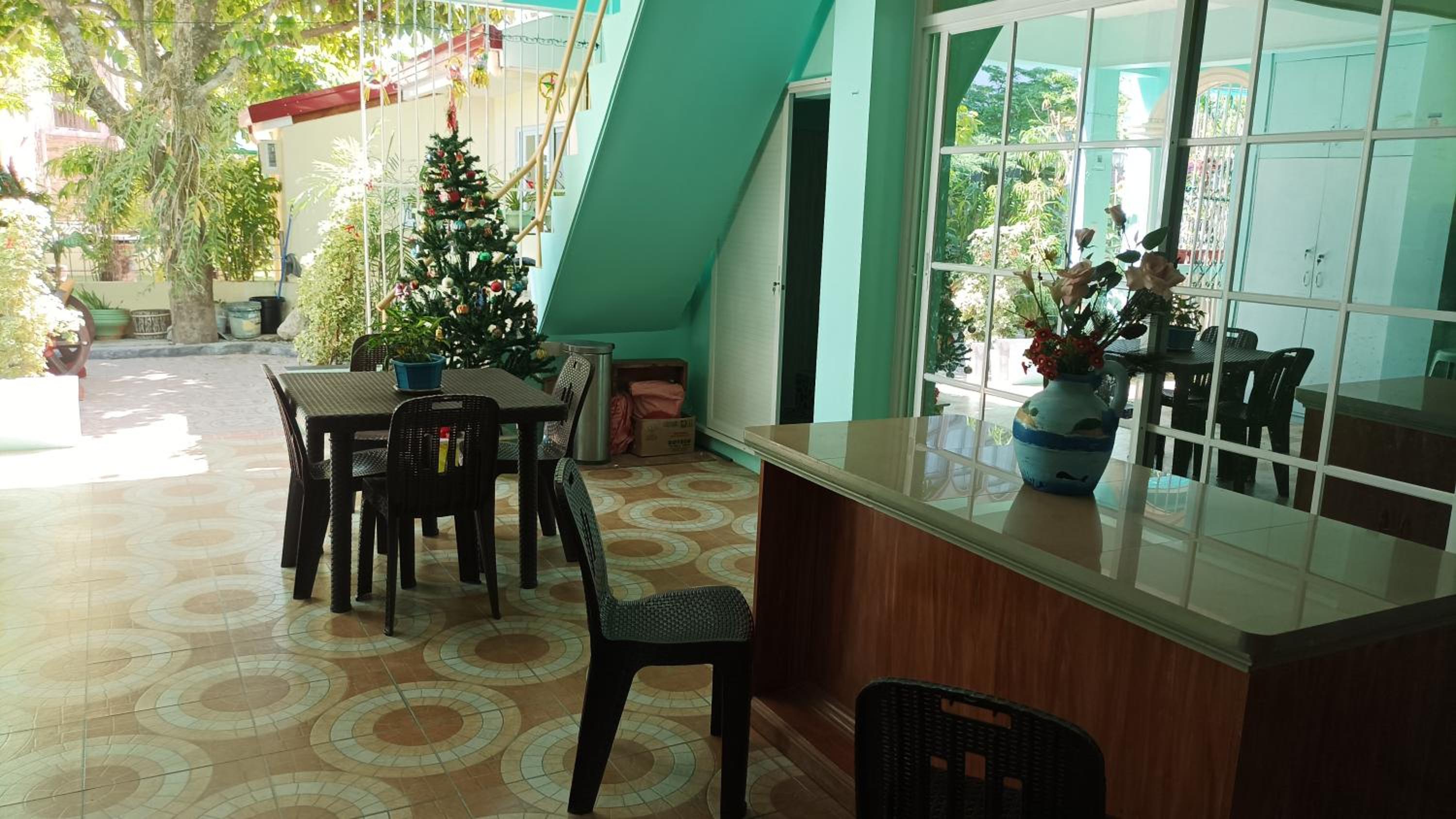 Village Guest House, Hundred Islands view 4
