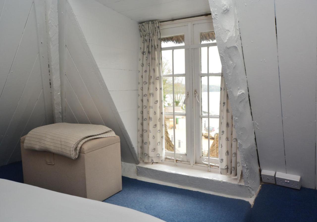 3 Bed in Helford oc-hcmimo