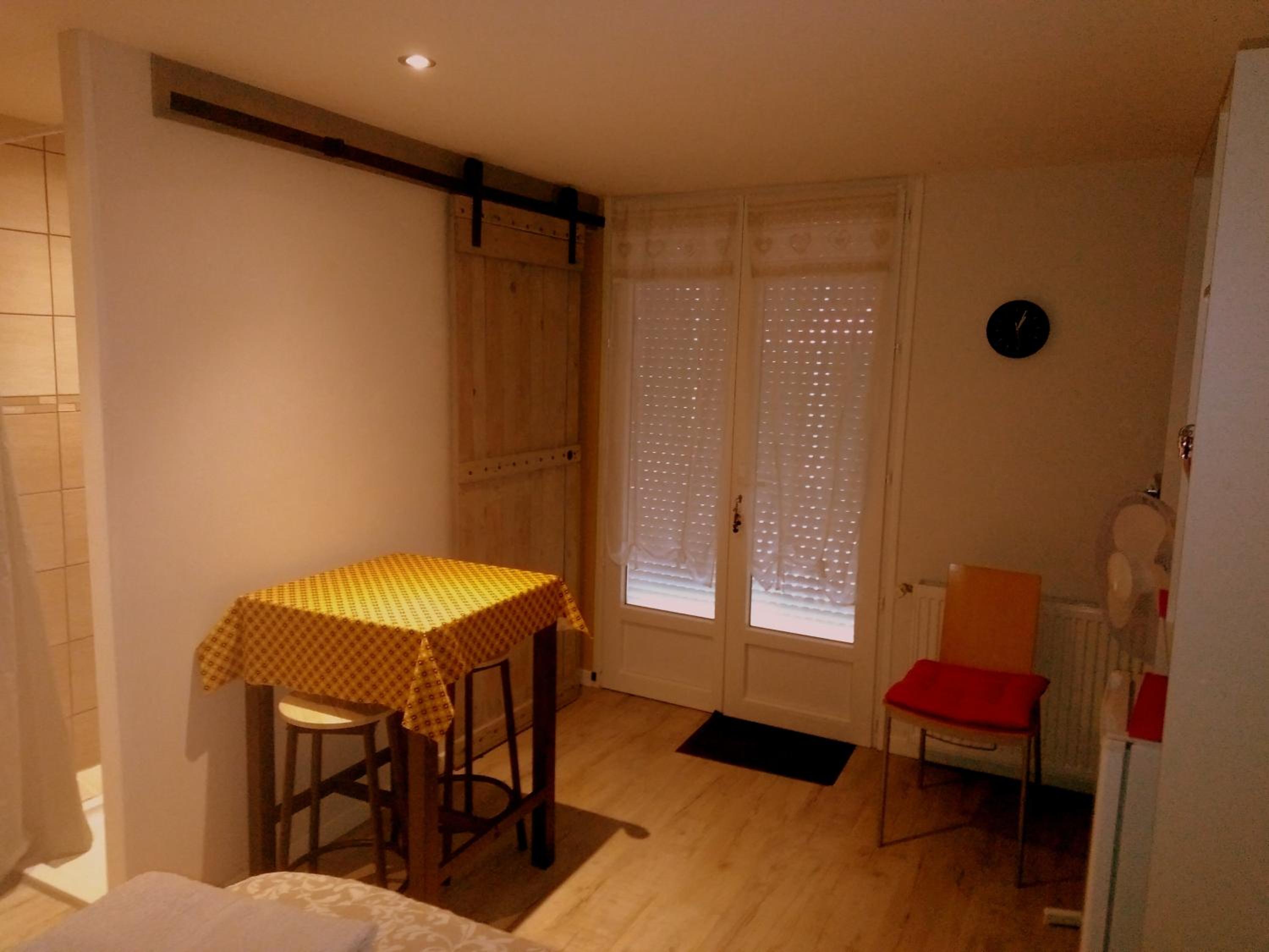 Photo 4
