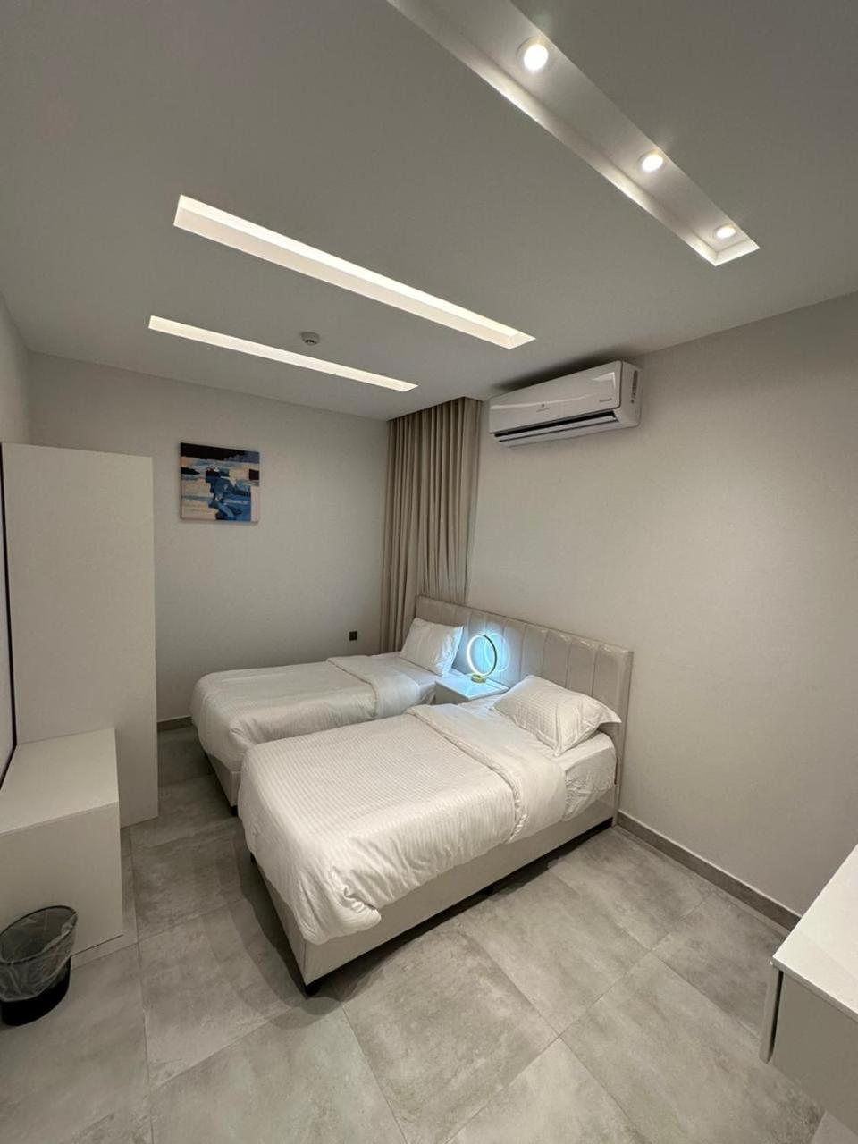 Three Bedroom Modern Apartment in Al Malqa
