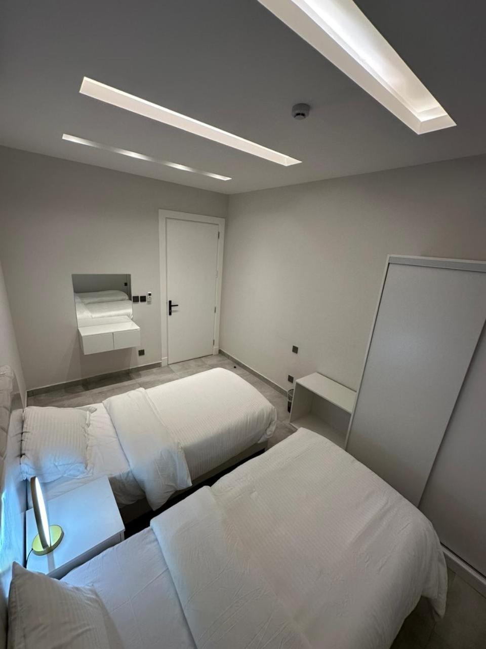 Three Bedroom Modern Apartment in Al Malqa