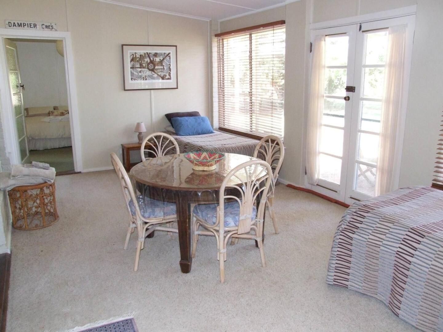 Corowa Oakleigh Hideaway