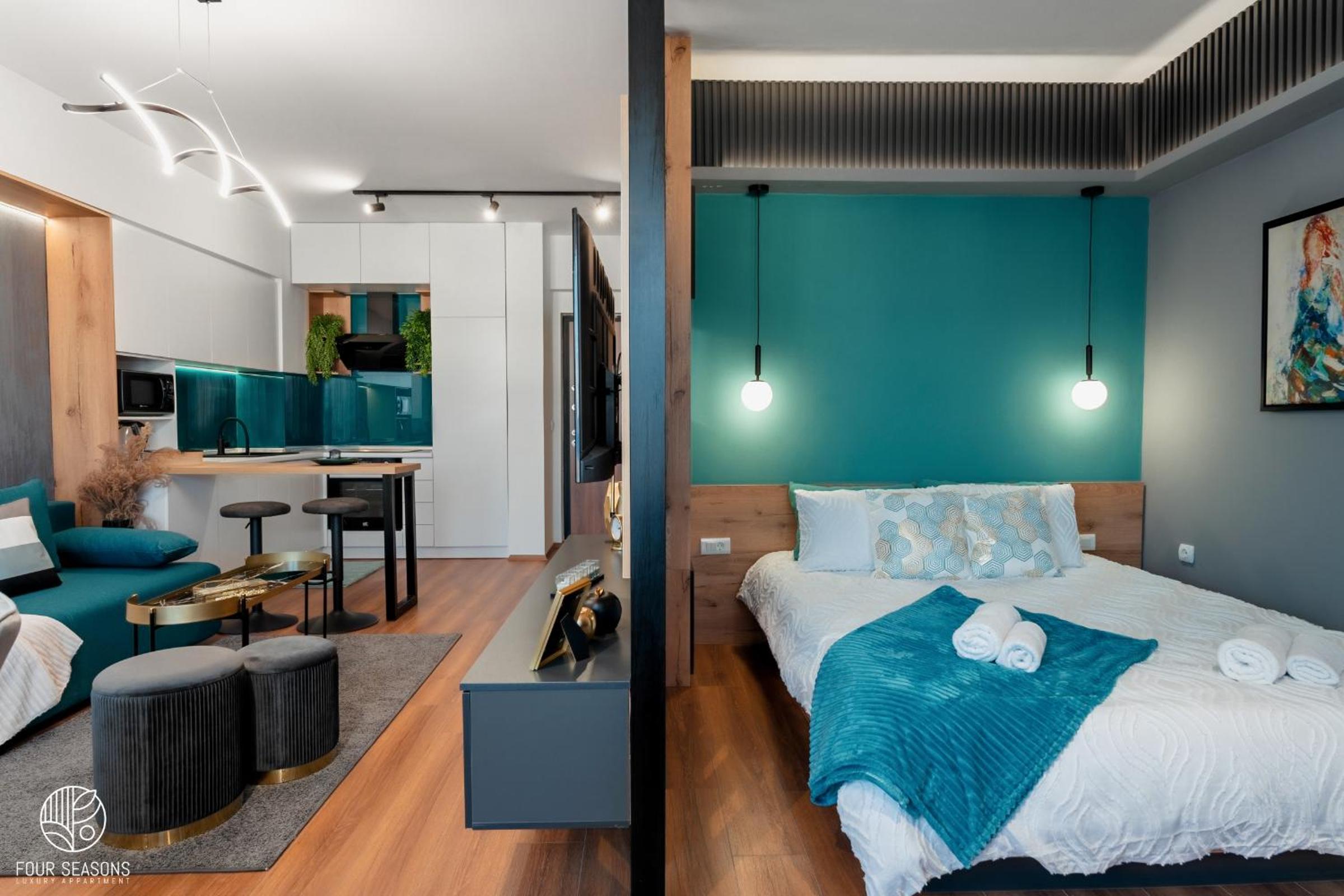 Four Seasons Luxury Apartment