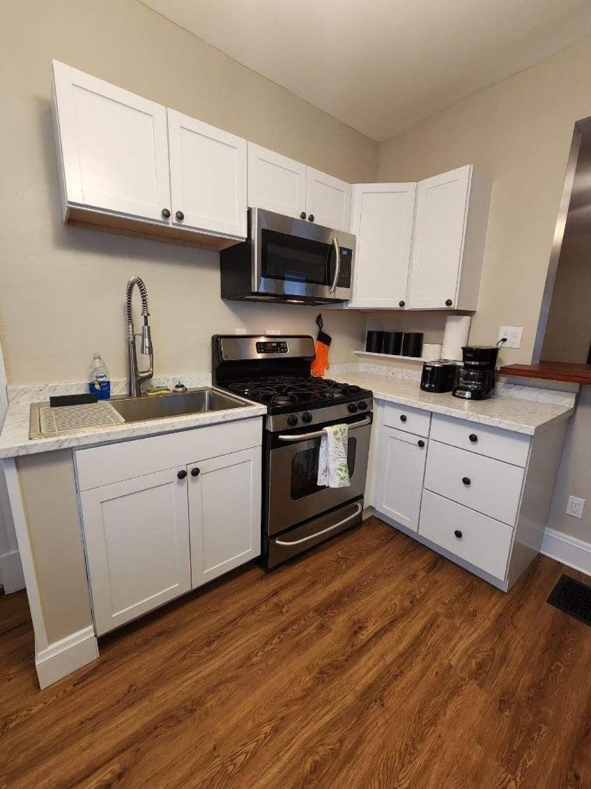 Cleneay #1 Private 3 Bed near Xavier & Downton view 3