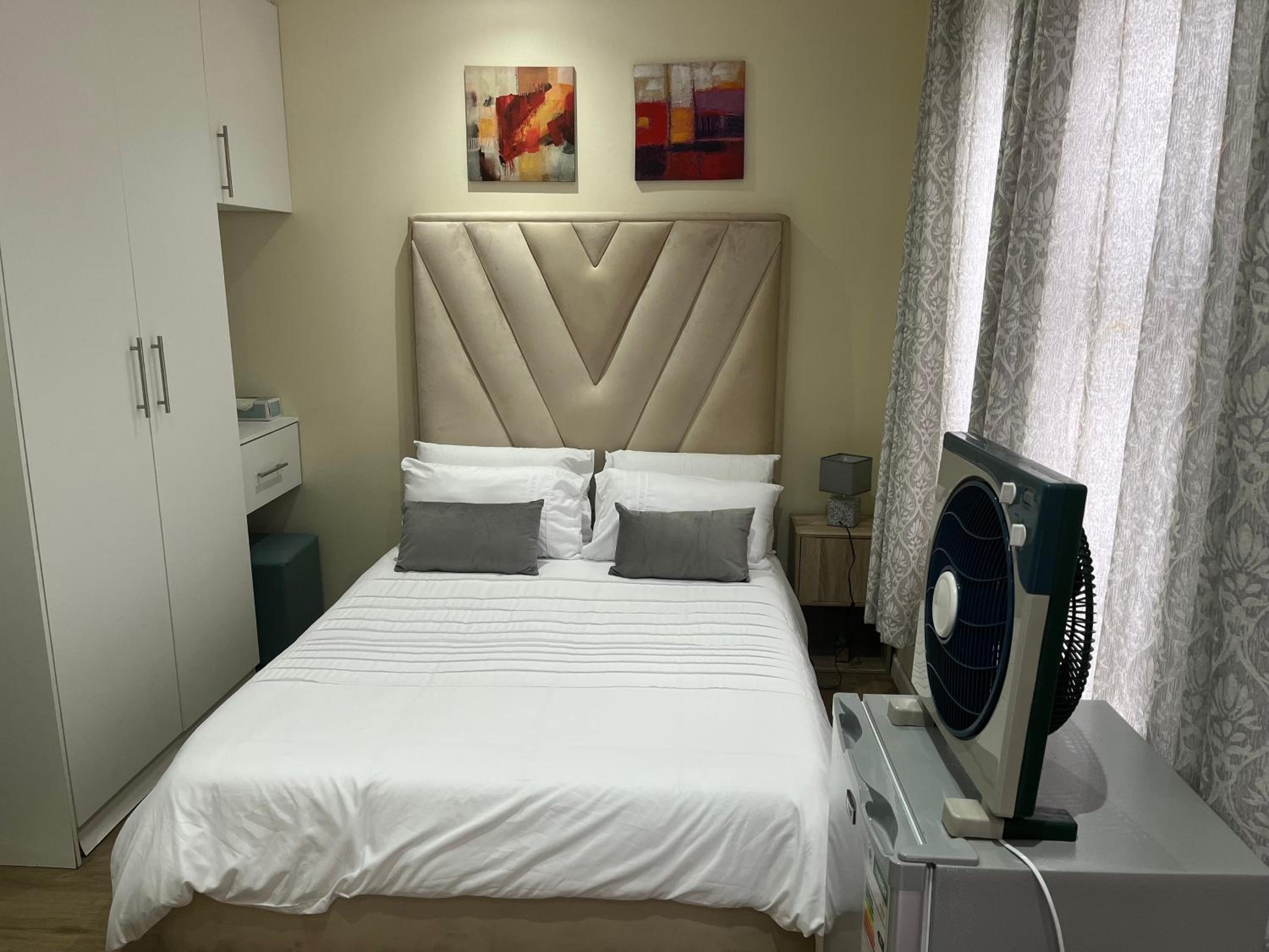 The Benjamin Accomodation