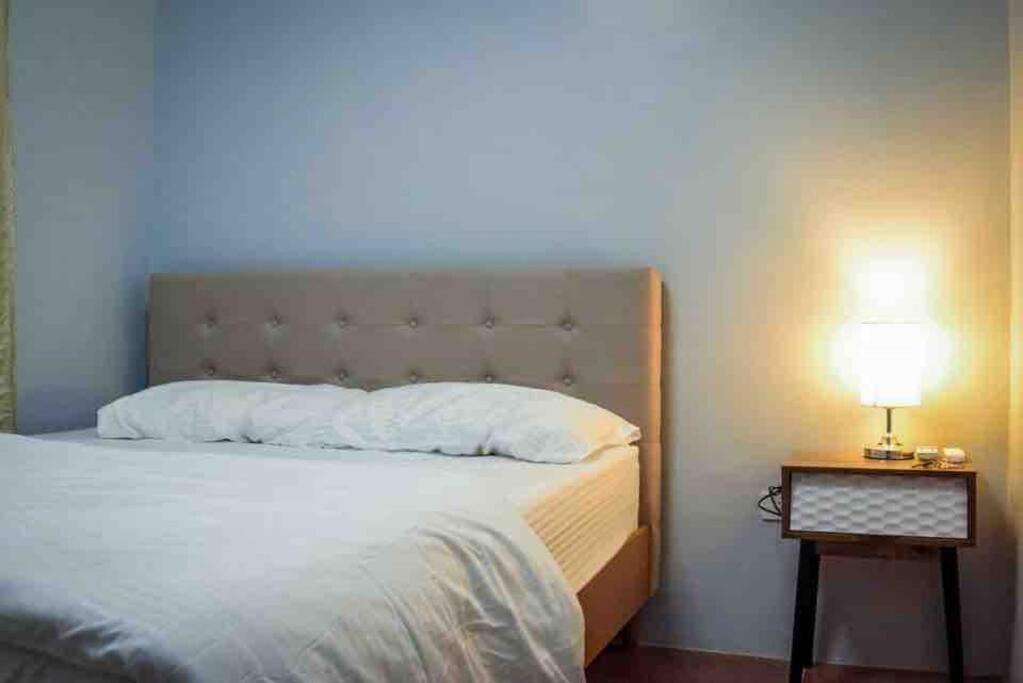 RQ Cozy Two Bedroom House @ La Cassandra, Wifi & Netflix view 2