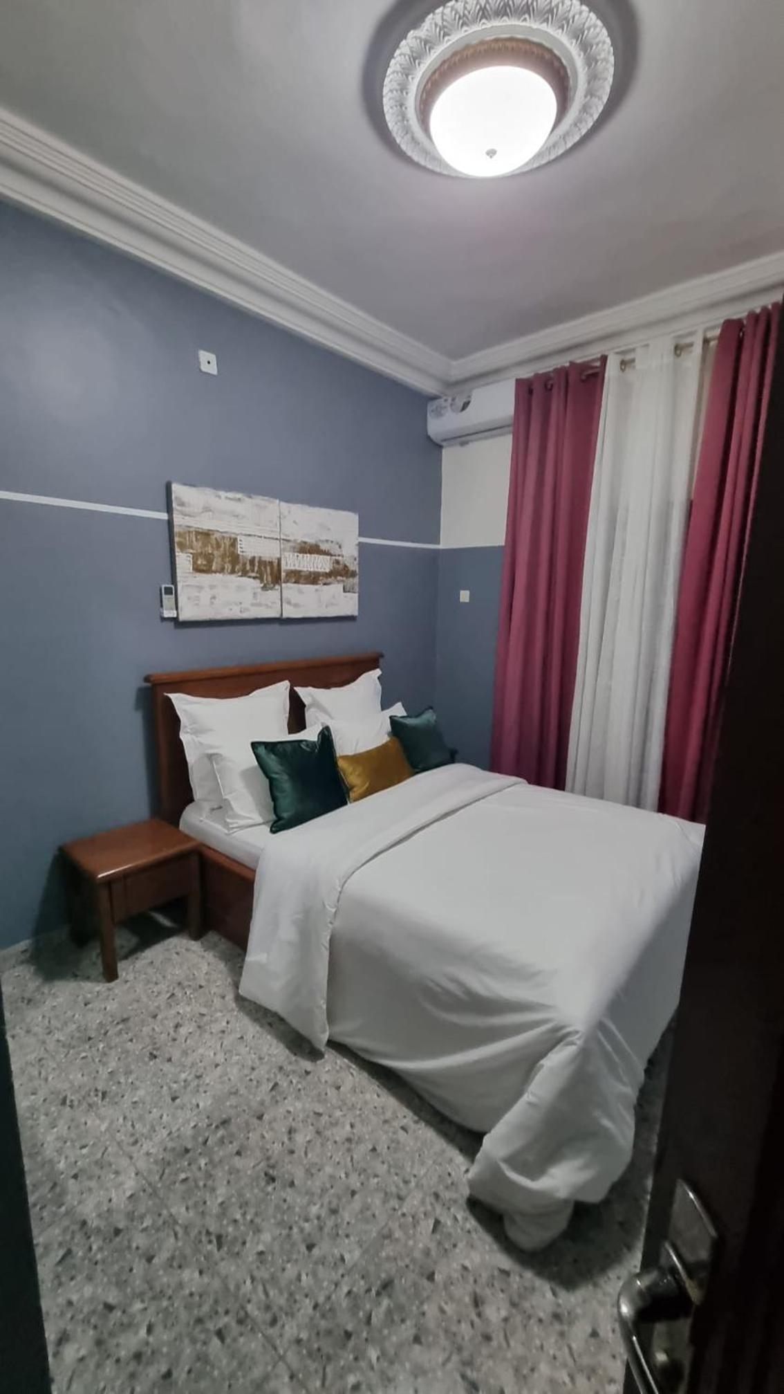 APPART HOTEL MIREILLE