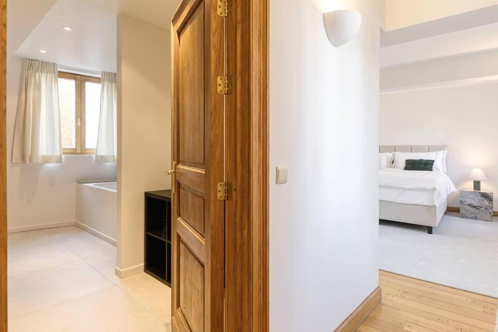 Unique Flat on the GRAND PLACE
