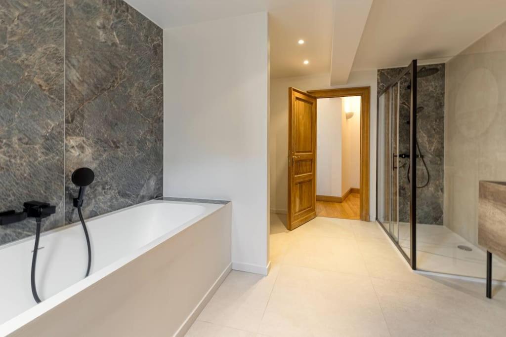 Unique Flat on the GRAND PLACE