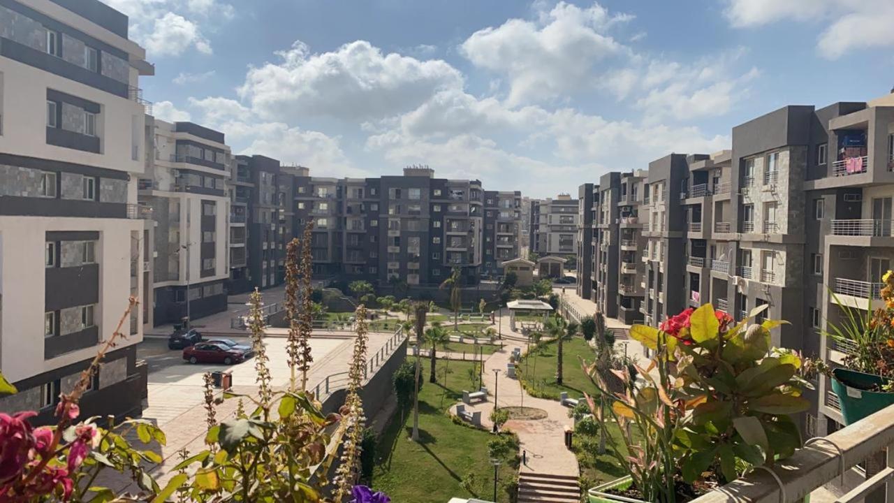 Cozy apartment At compound Dar Misr El Koronfil