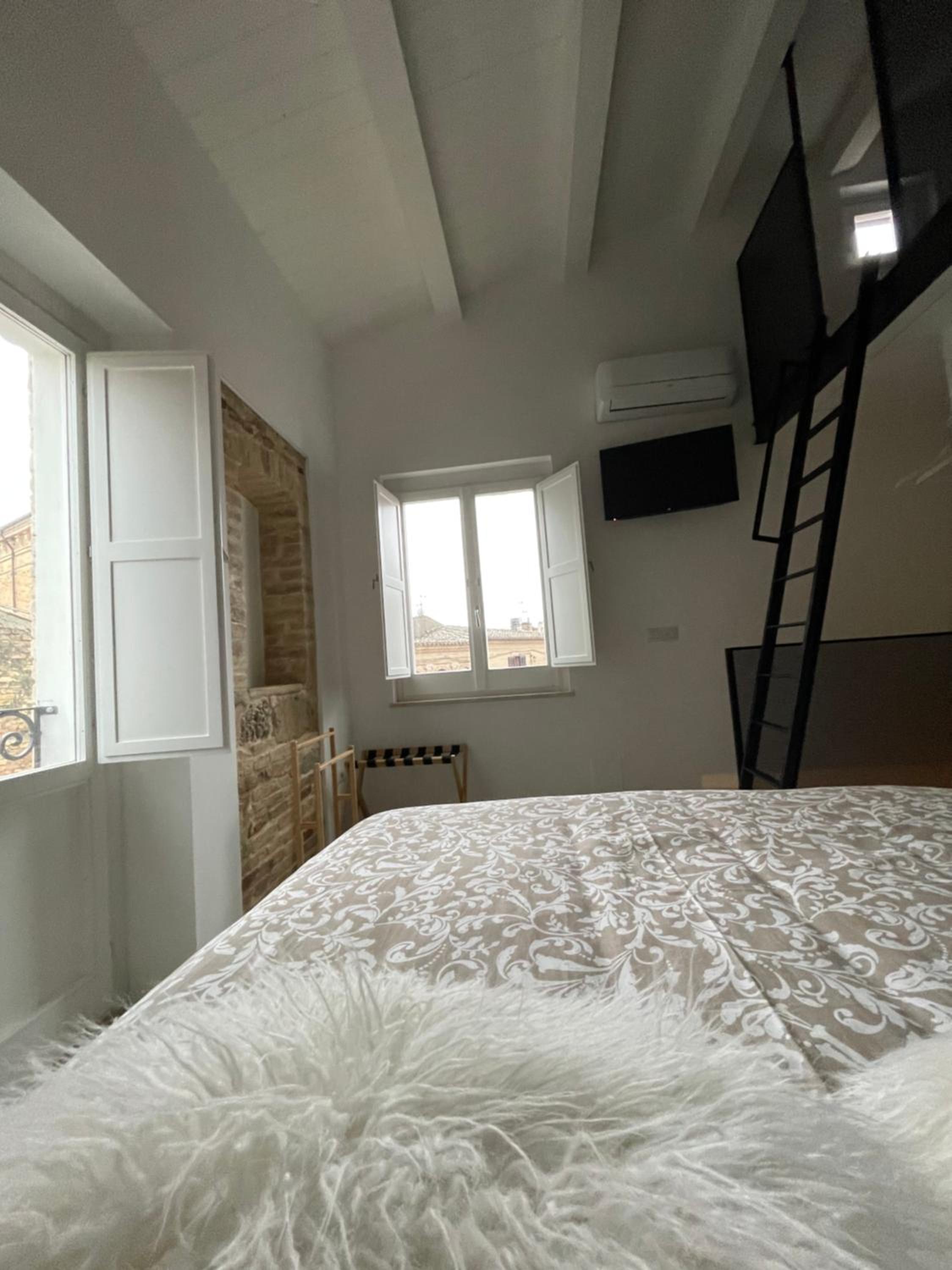 Al Civico 2 tiny house view 5