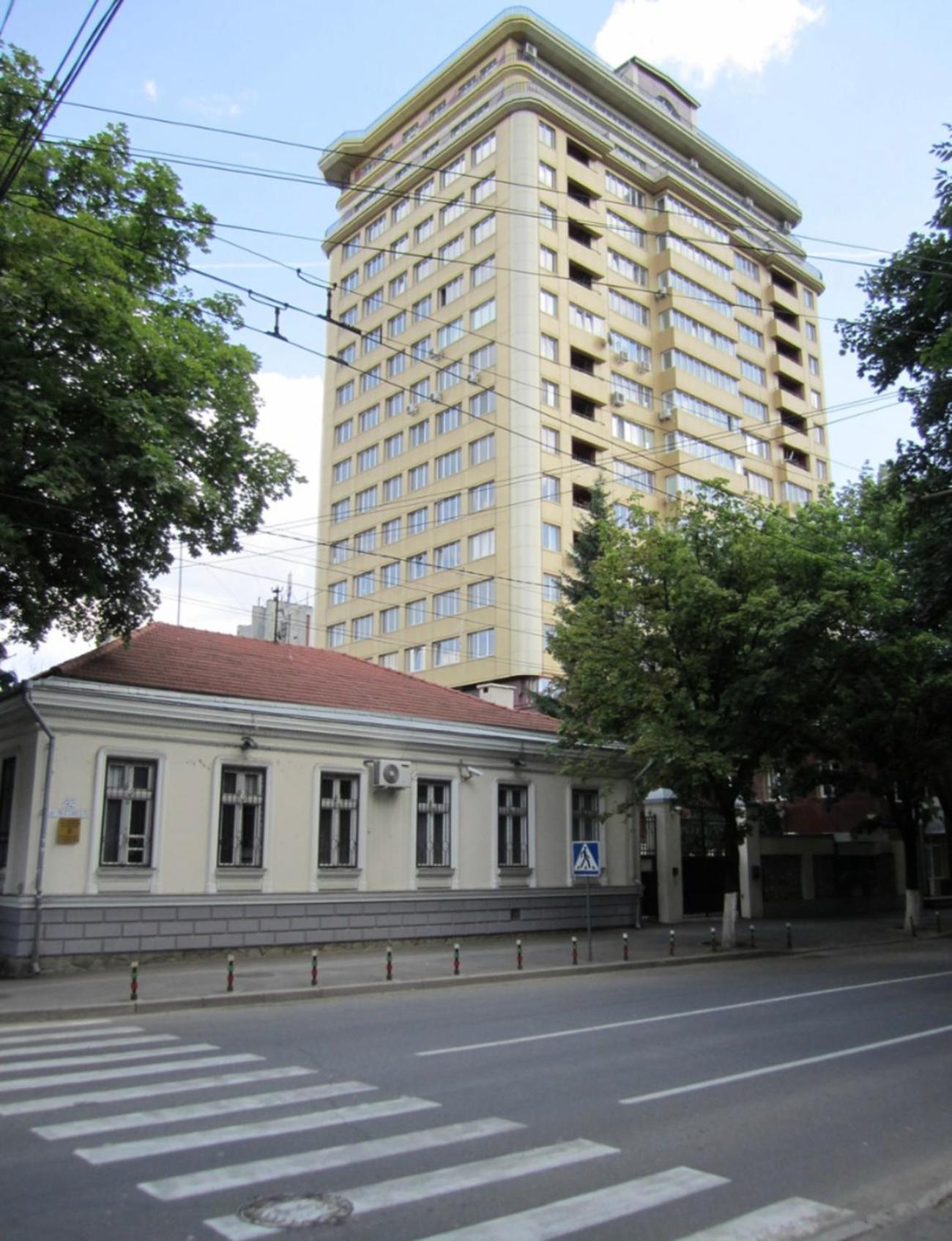 Chisinau Central Park view 2