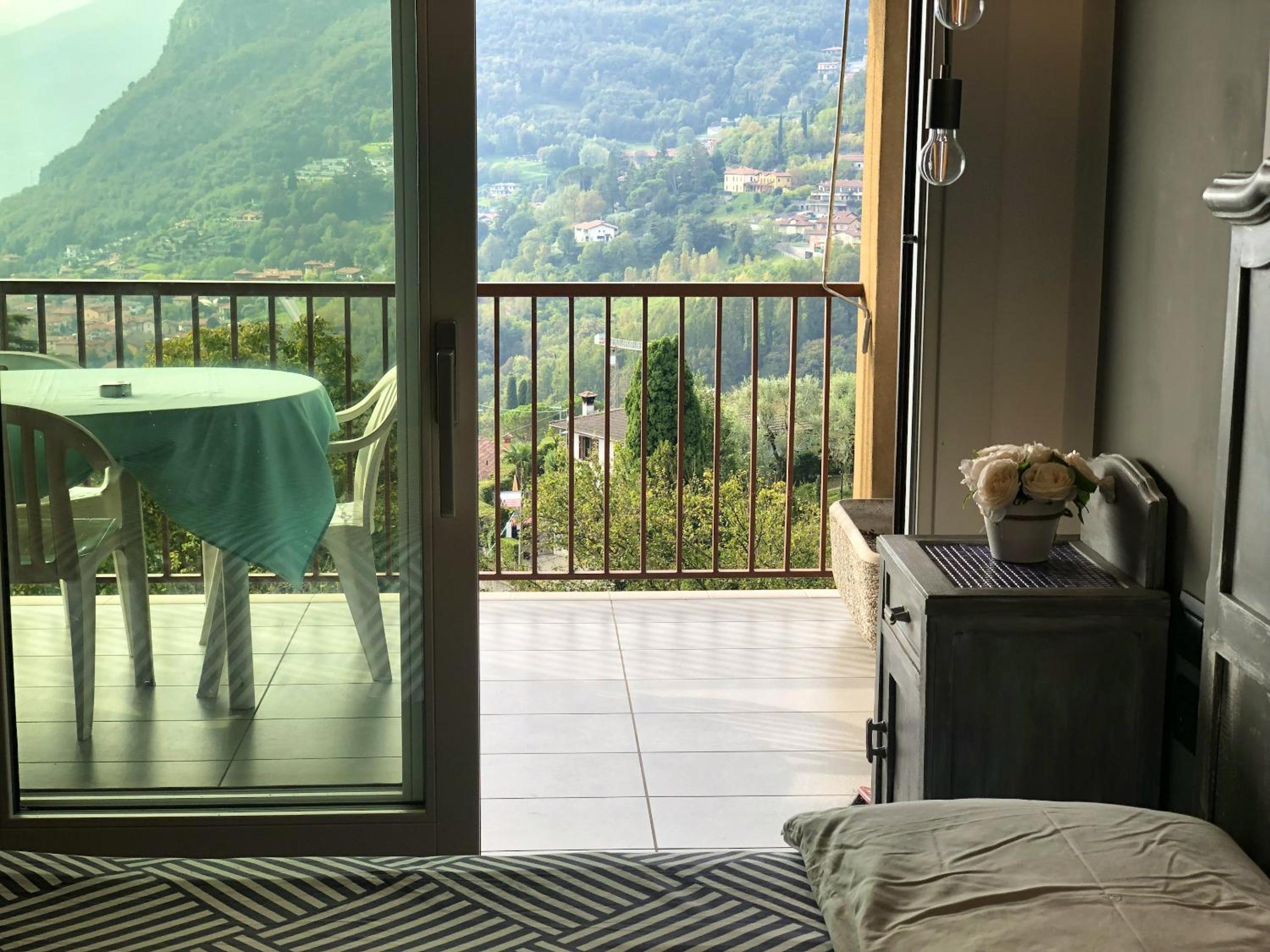 Panoramic Apartment in Menaggio