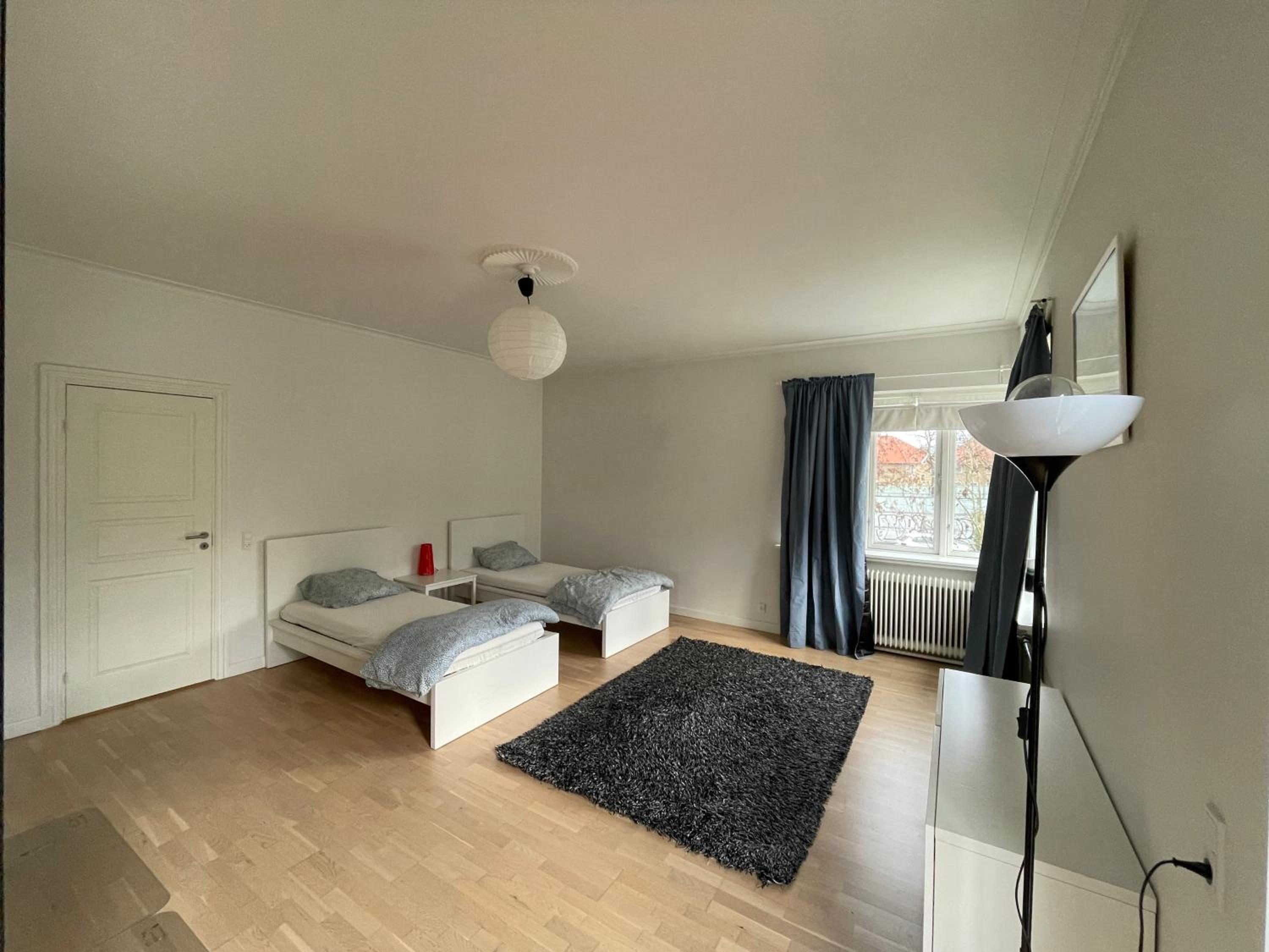 Spacious room in shared accommodation